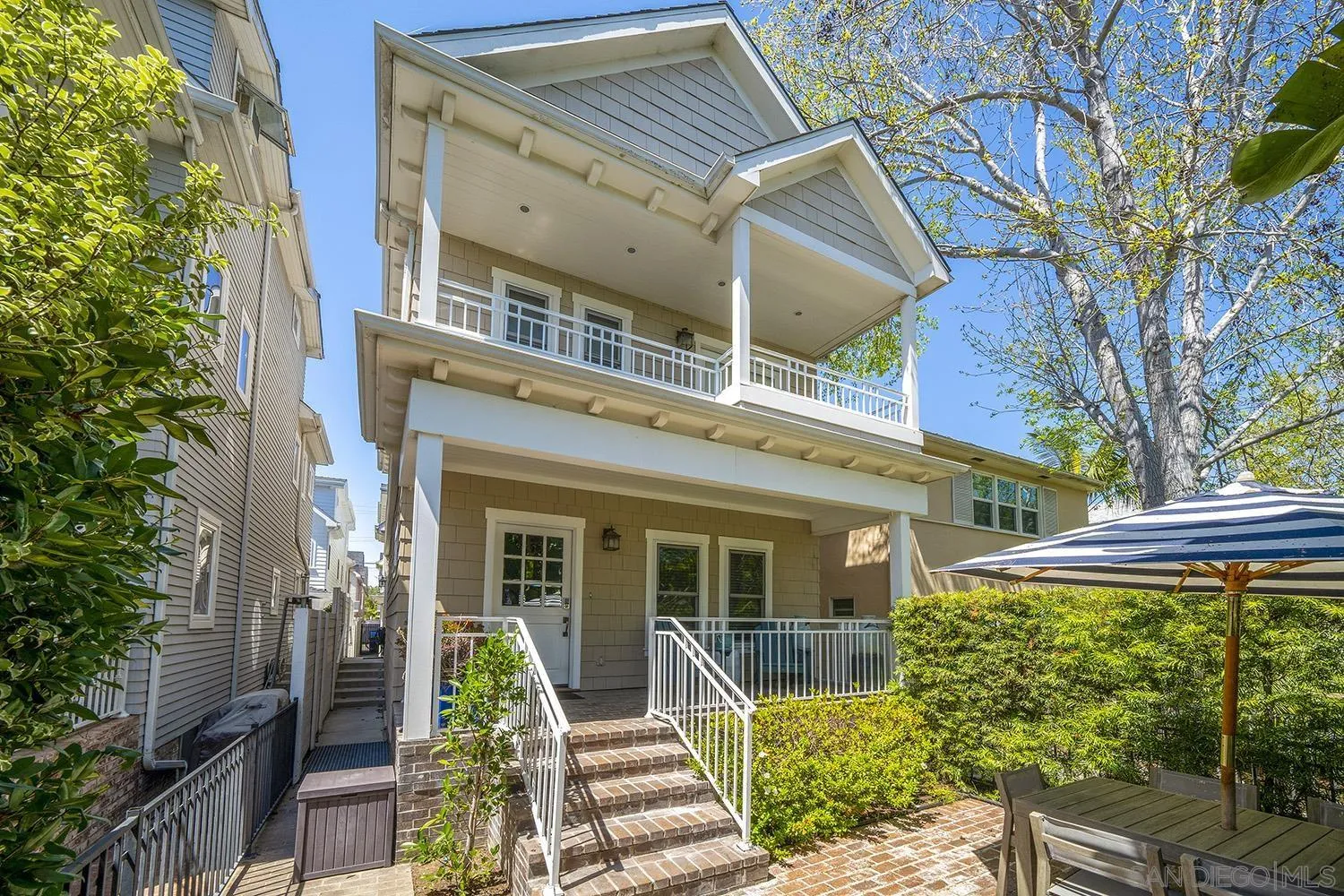 https://cdn.realtyfeed.com/cdn/127/250019935/fabba4ece7d9e3151a44c0ab34b01d5f.webp