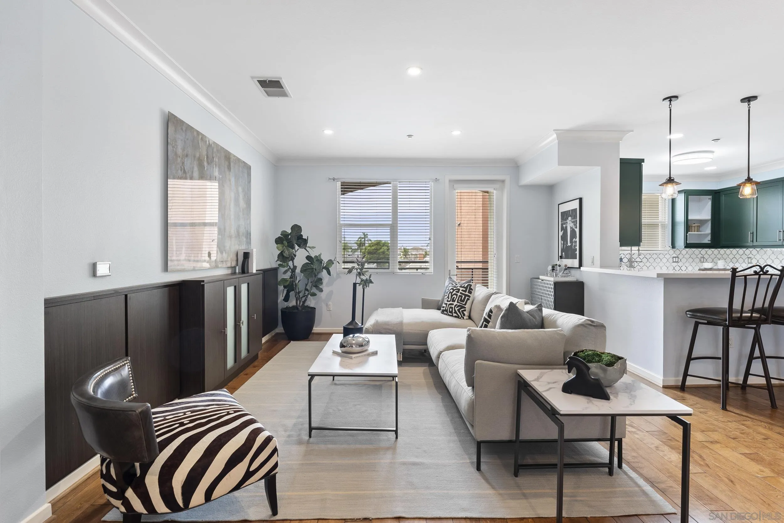 Photo #4: 250019959 Listing 
