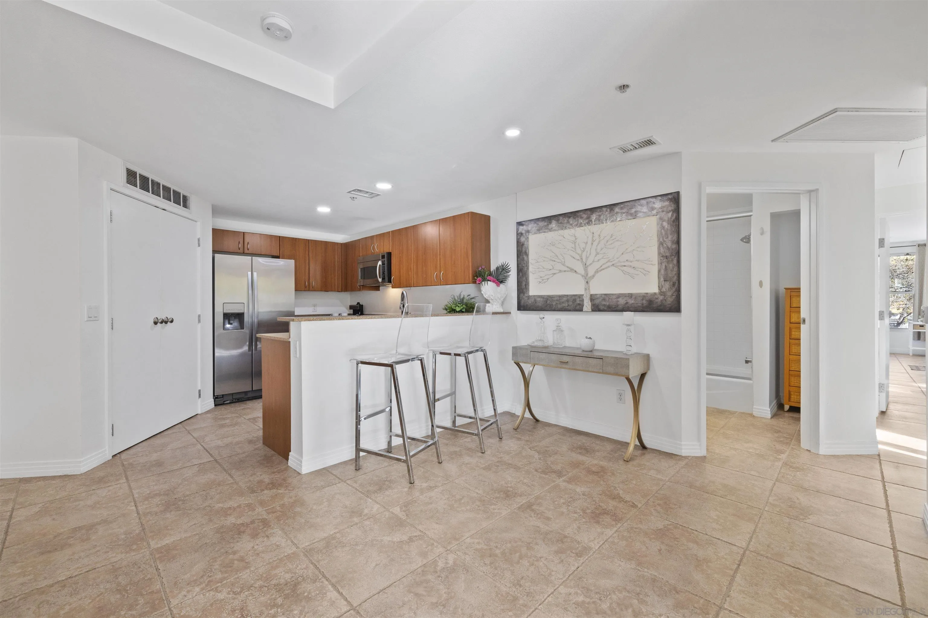 Photo #6: 250019987 Listing 