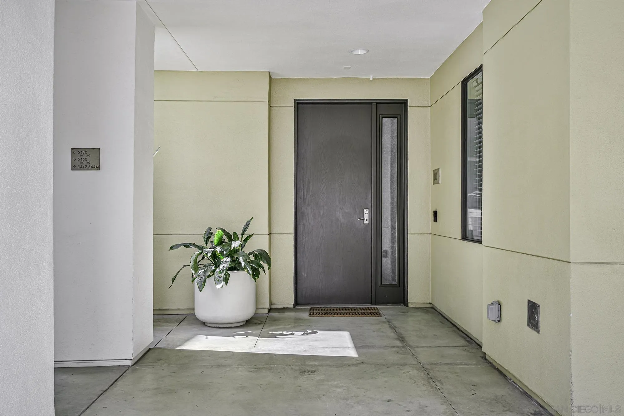 Photo #5: 250020122 Listing 