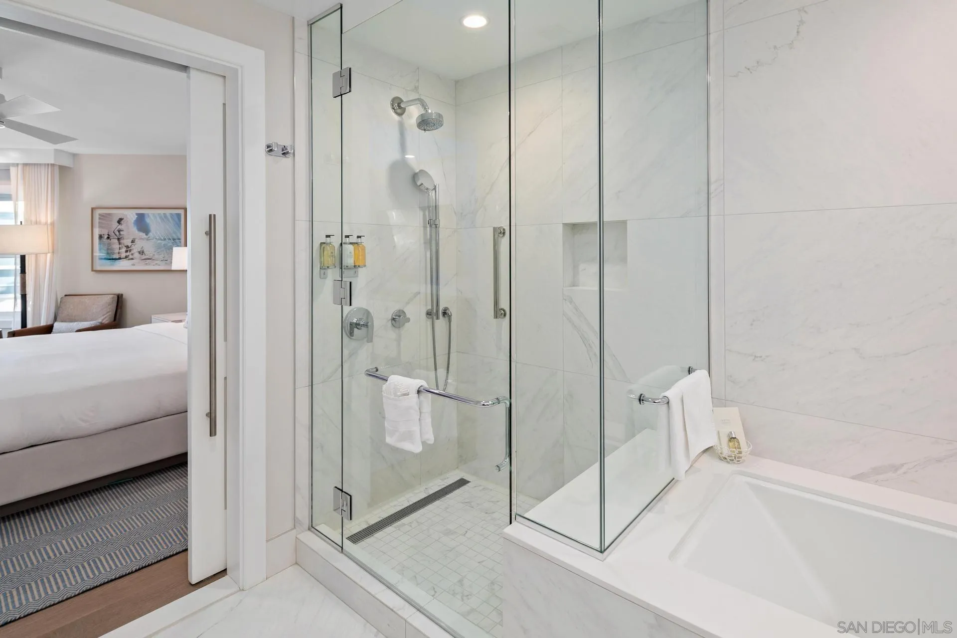 Photo #8: 250020214 Listing: Photo #8