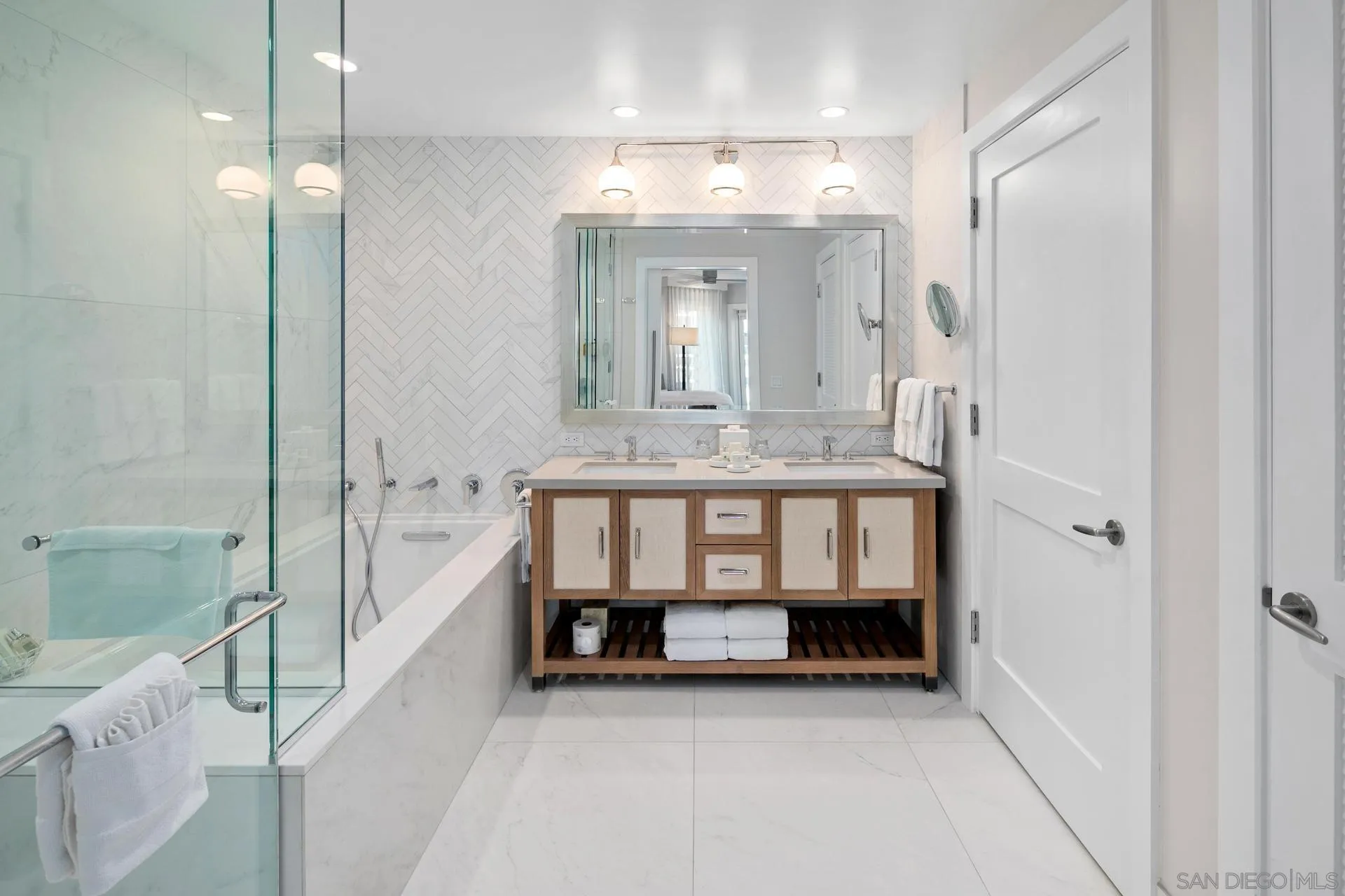 Photo #9: 250020214 Listing: Photo #9