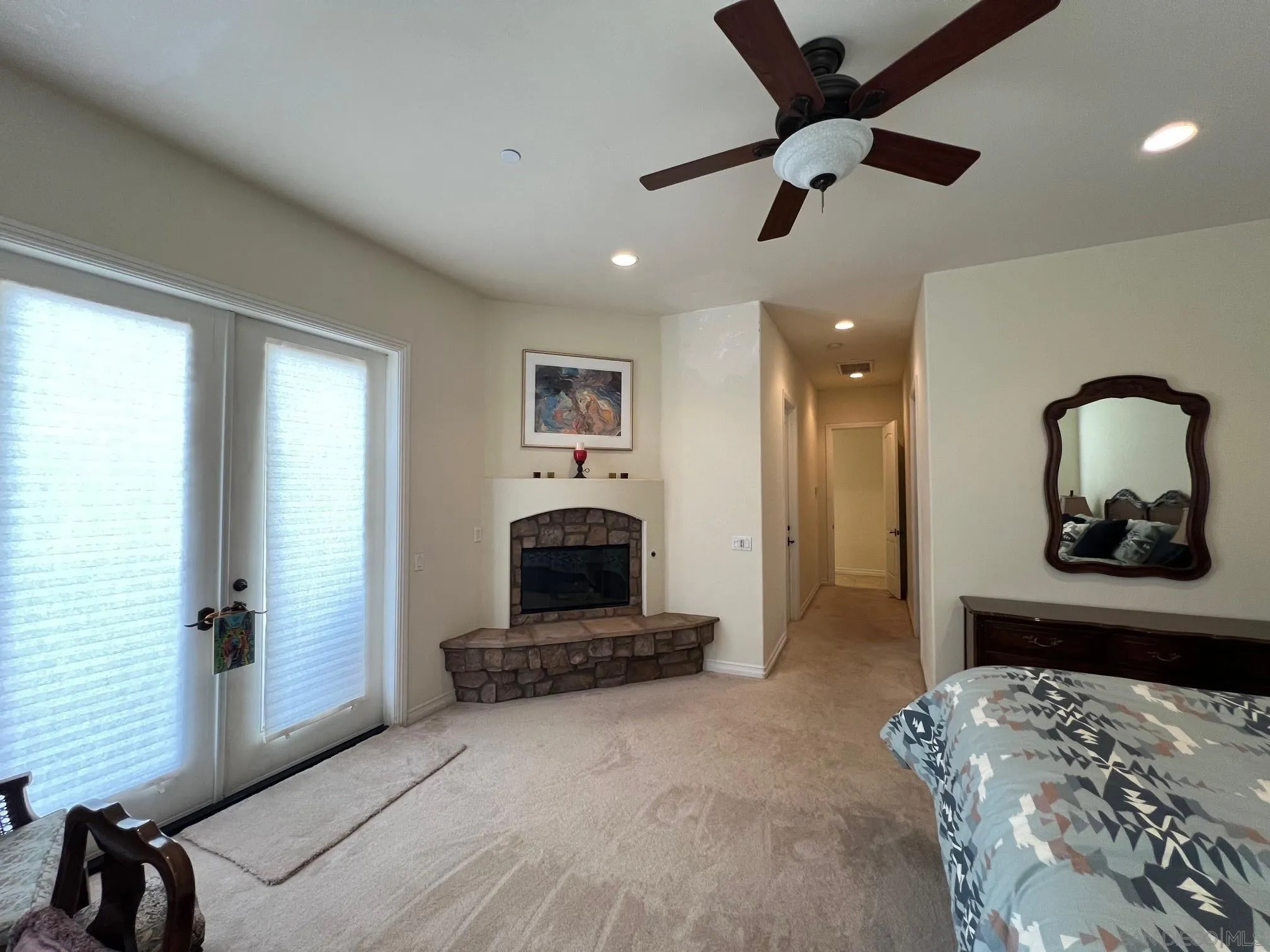 https://cdn.realtyfeed.com/cdn/127/250020292/c490beca84027c8b293ee6fdcc40fbe5.webp
