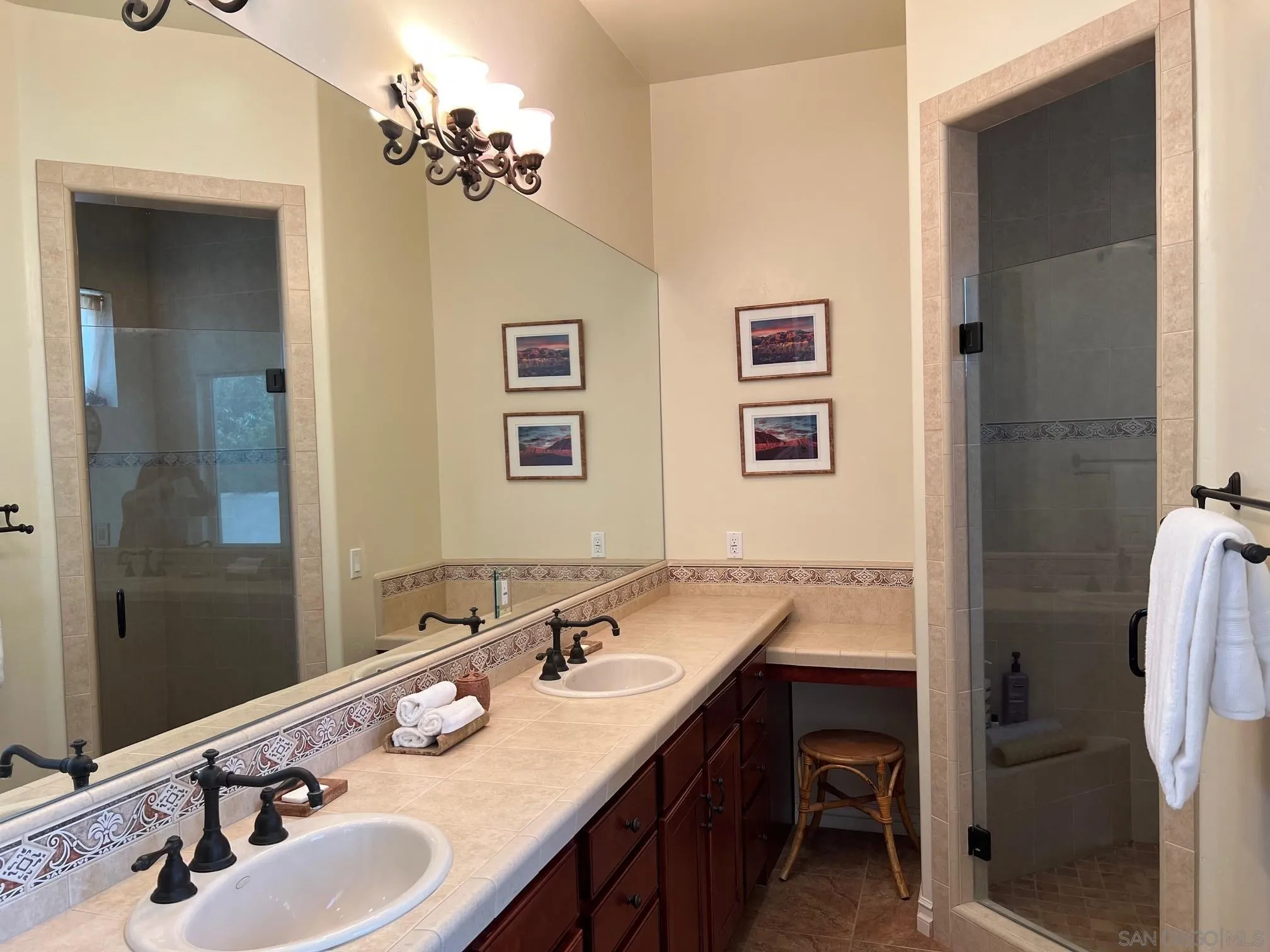 https://cdn.realtyfeed.com/cdn/127/250020292/c91443d655a7d7853e721c831d54e8ae.webp