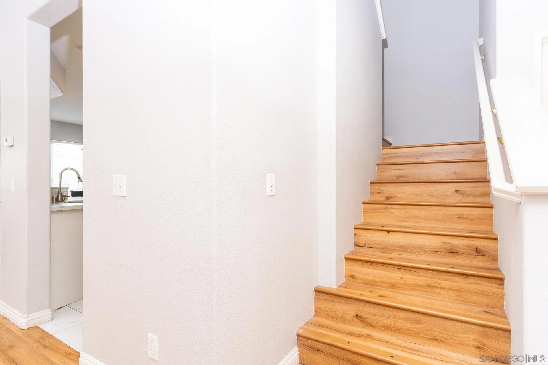 https://cdn.realtyfeed.com/cdn/127/250020316/2441d3f118c2cfad23f860dba0b500ae.webp