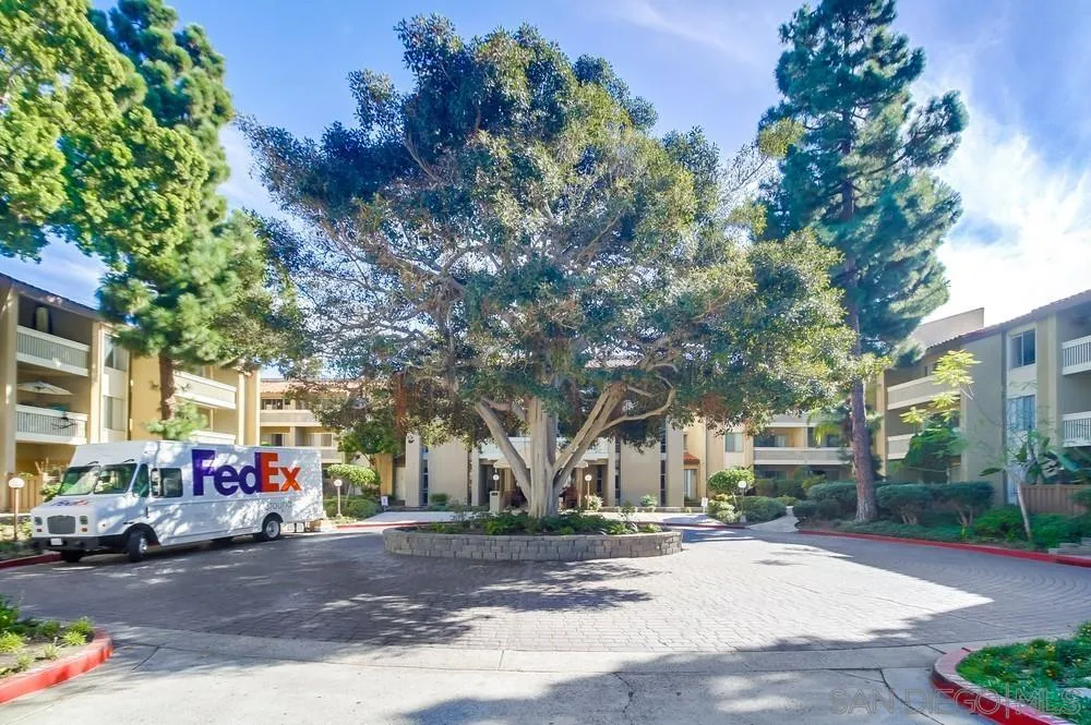 https://cdn.realtyfeed.com/cdn/127/250020350/87aaf607c182e812eda41701c7f50b83.webp