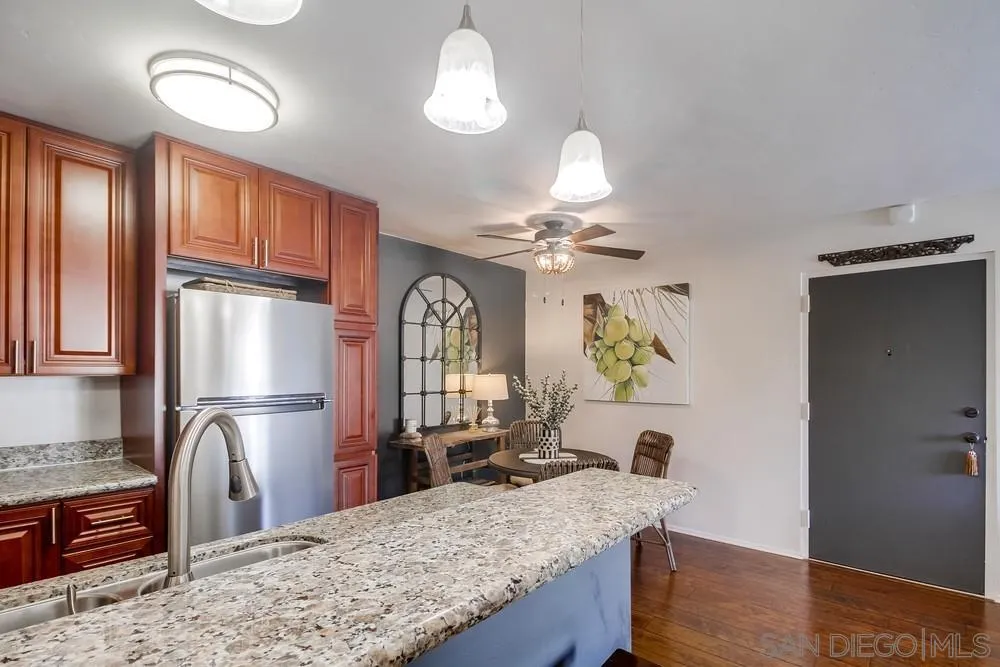 https://cdn.realtyfeed.com/cdn/127/250020350/883f7031fe1f6249143ac2568a419d17.webp