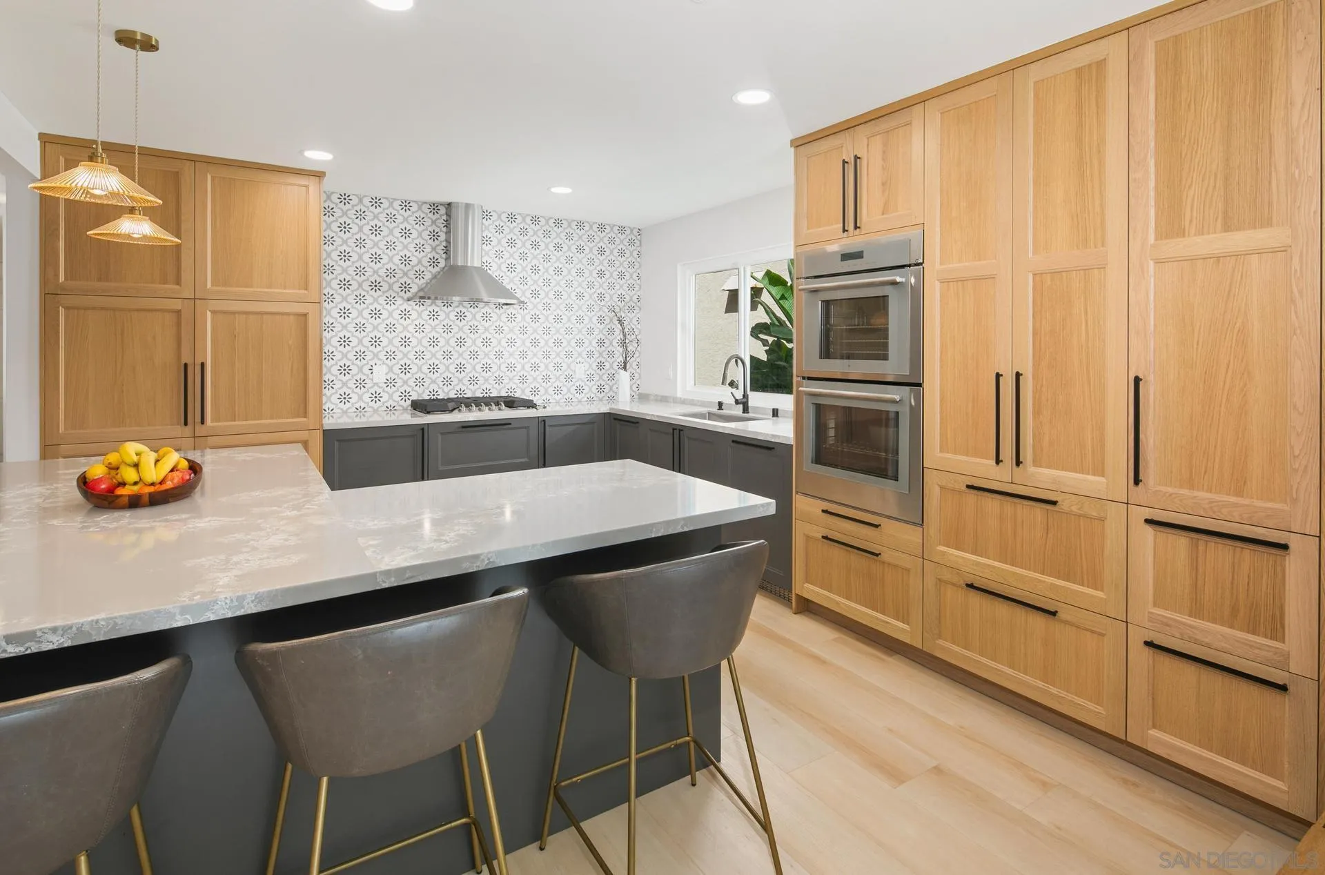 https://cdn.realtyfeed.com/cdn/127/250020380/19249fd84e95c6ffa2fb03dc16cb6683.webp