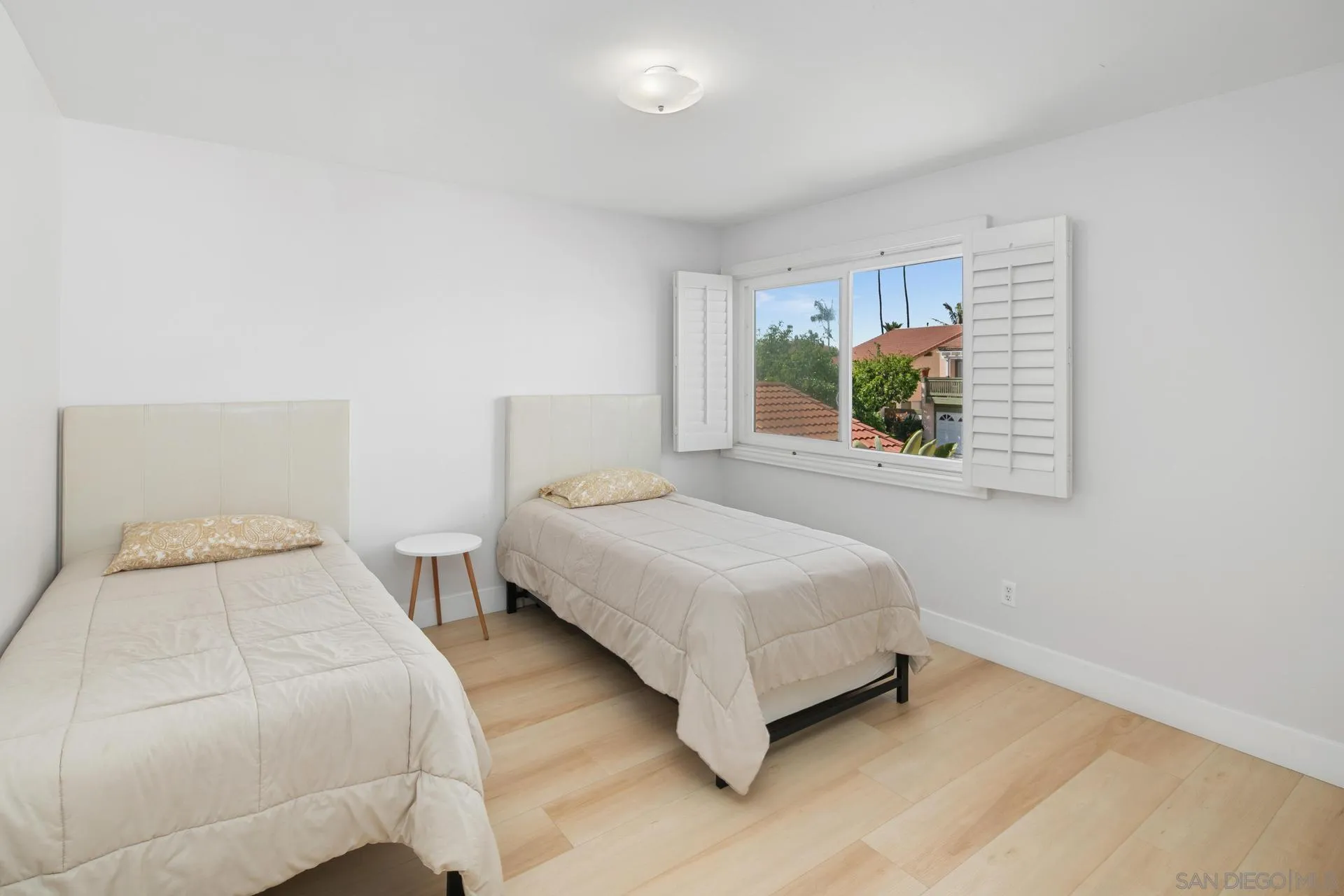 https://cdn.realtyfeed.com/cdn/127/250020380/50fe418f0cb62e1cd71fa8e2ec486225.webp