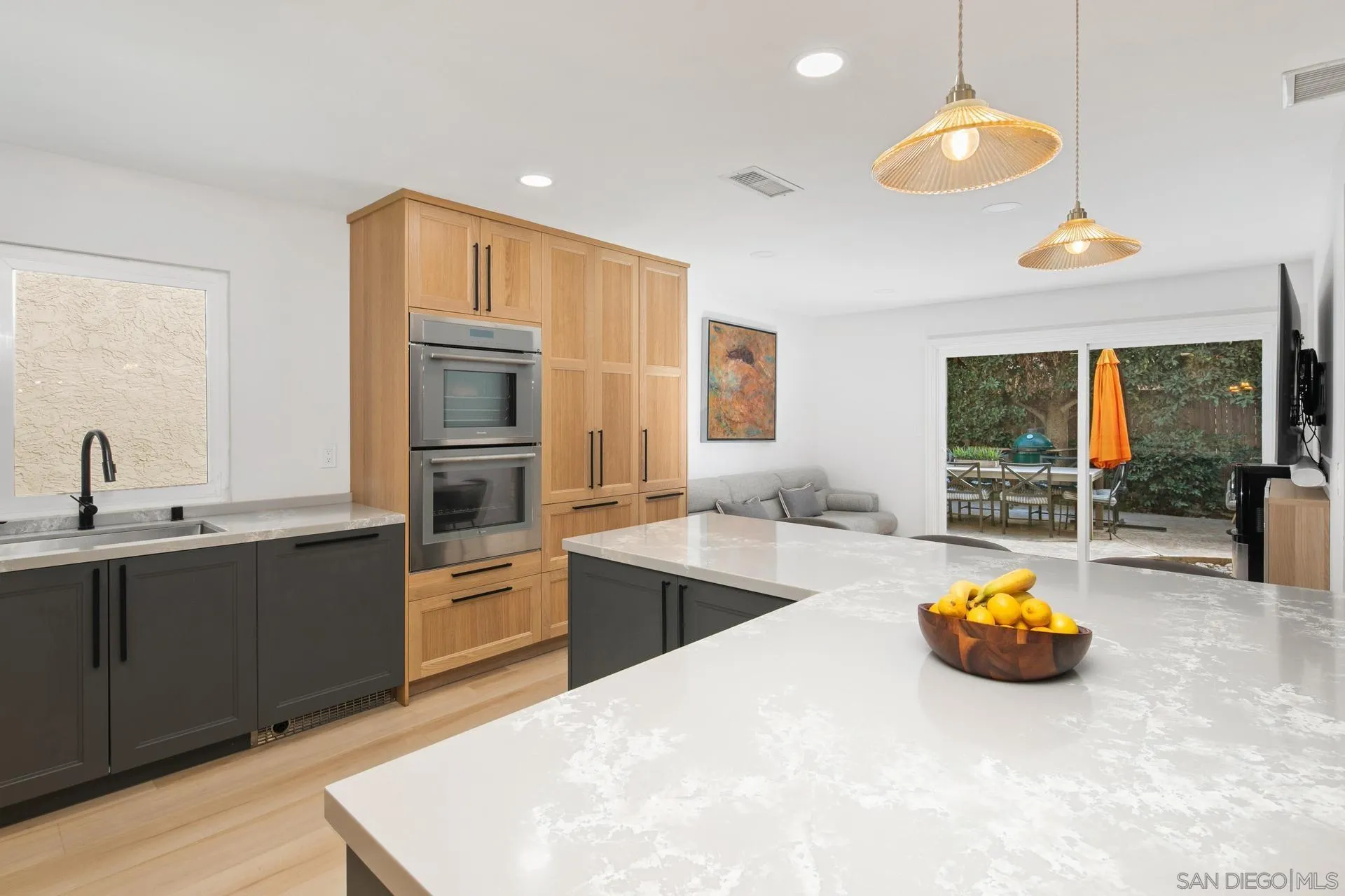 https://cdn.realtyfeed.com/cdn/127/250020380/7b5bd1040719312db7f140dd29d7f367.webp