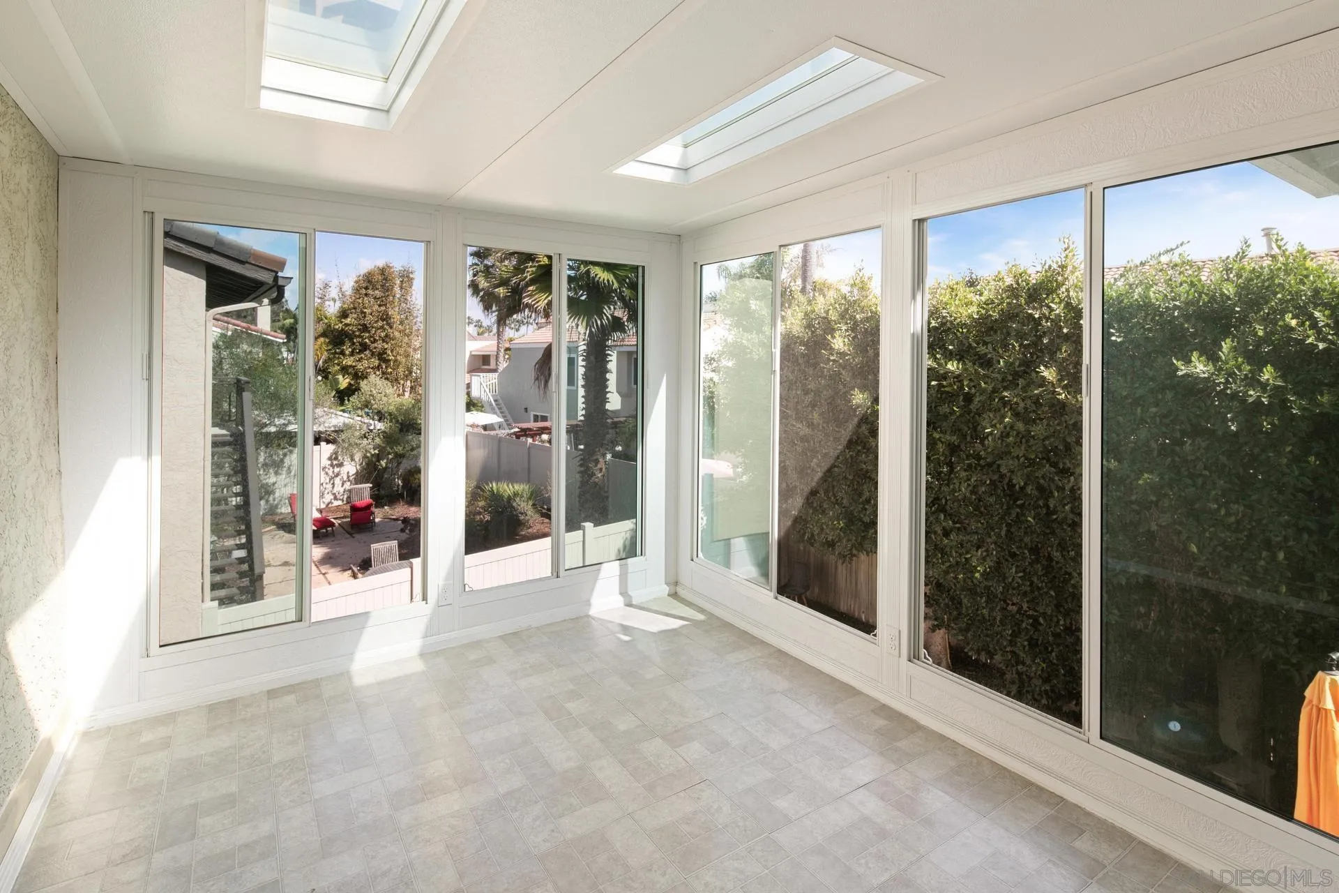 https://cdn.realtyfeed.com/cdn/127/250020380/999198668be58b7cfa4d8bb4bf40f54c.webp