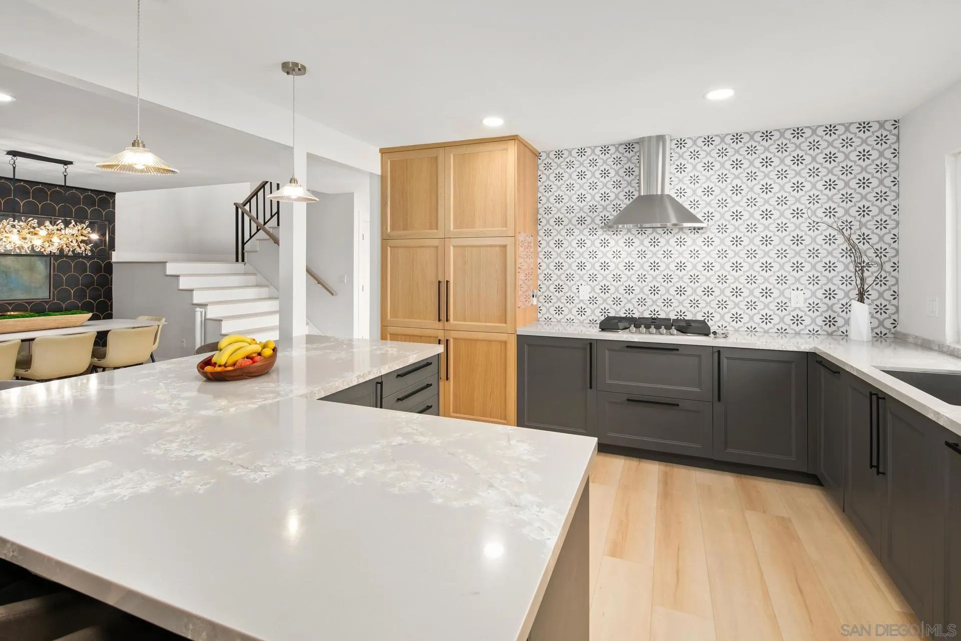 https://cdn.realtyfeed.com/cdn/127/250020380/aea040efe960f0094762f60d0b60c579.webp