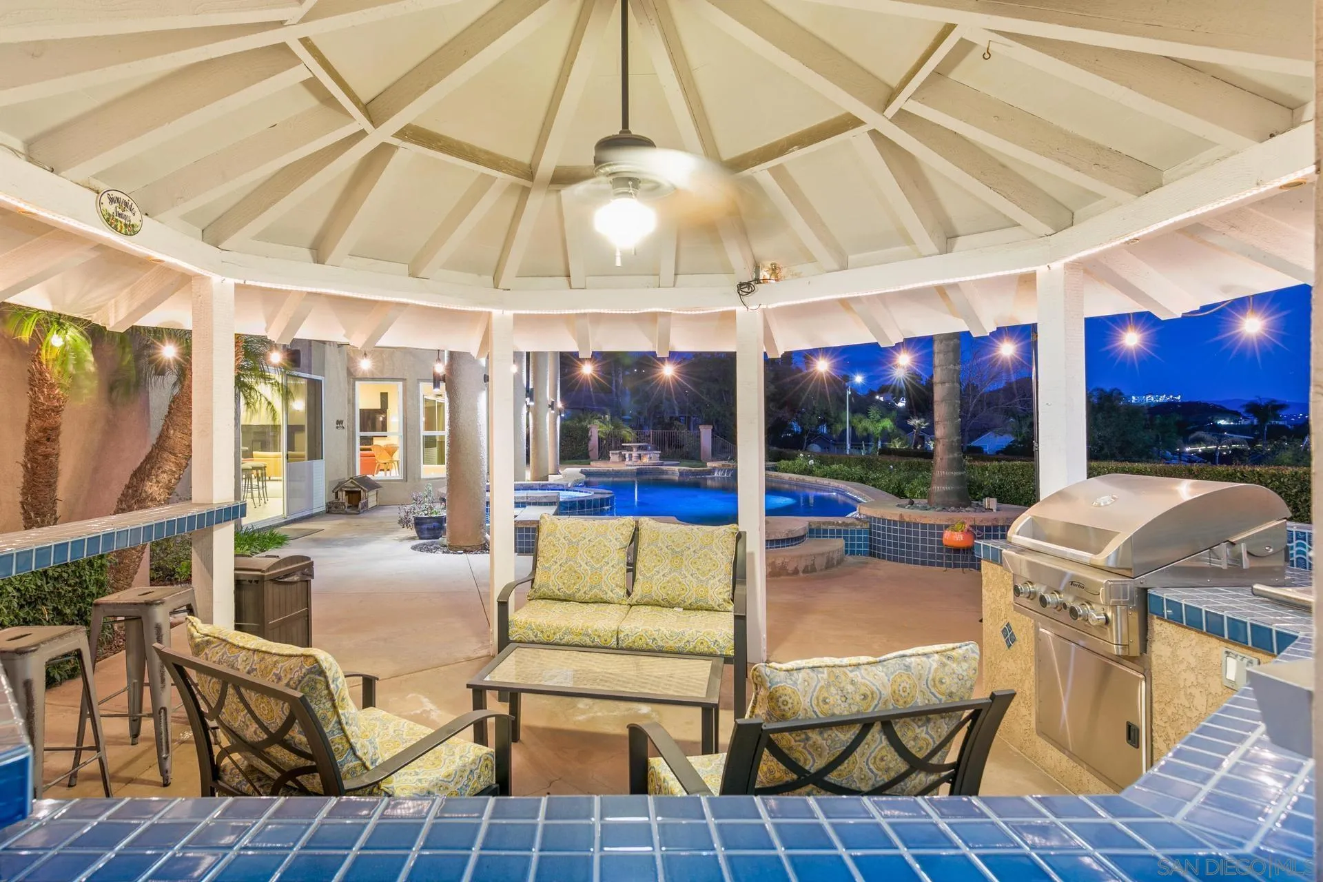 https://cdn.realtyfeed.com/cdn/127/250020382/0174295a5e62ac50687bdc8ede1f1b66.webp