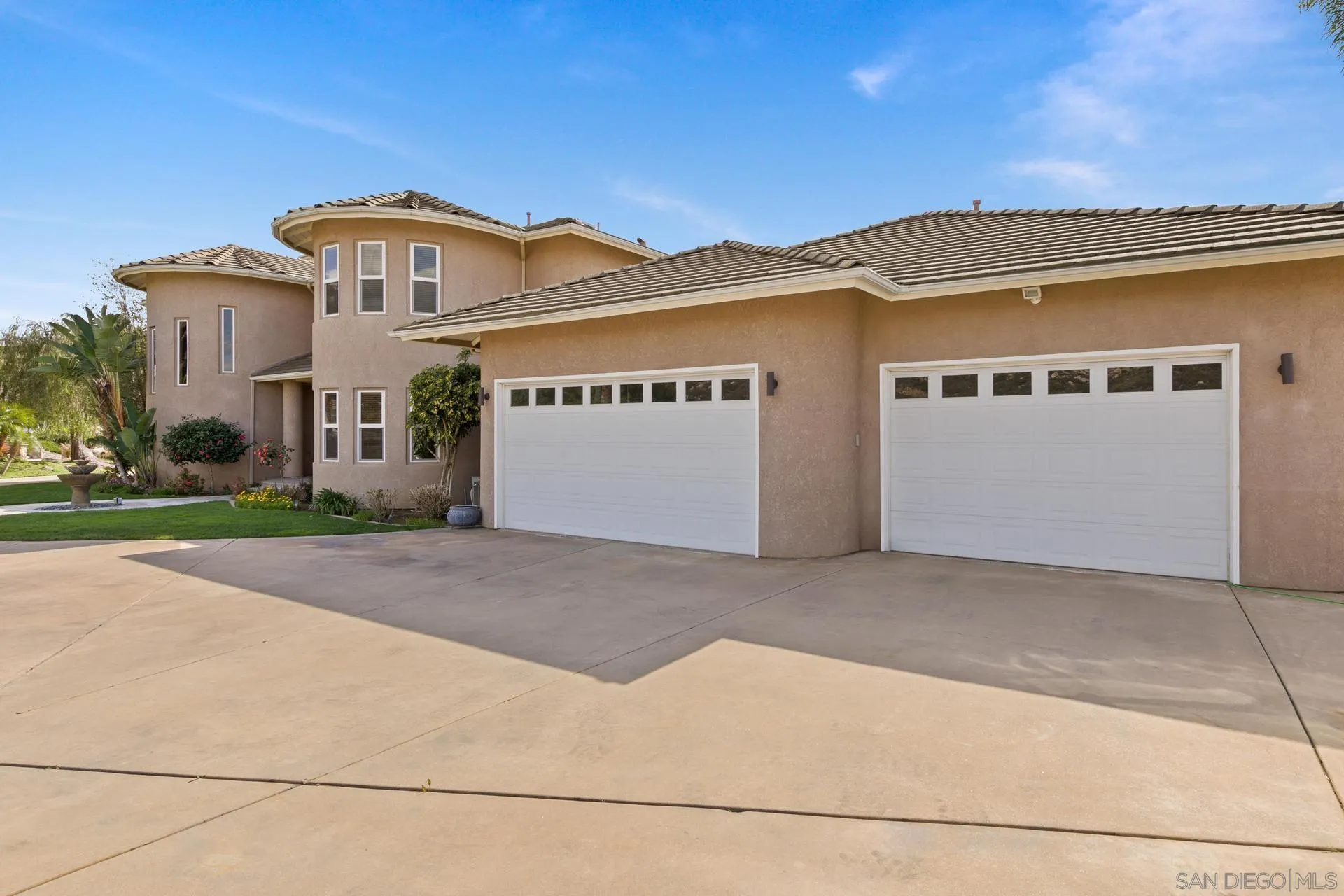 https://cdn.realtyfeed.com/cdn/127/250020382/044ded0e8435f99d68456eafc5080406.webp