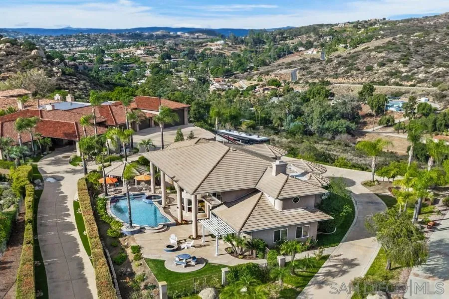 https://cdn.realtyfeed.com/cdn/127/250020382/6e21fba005de19f9227cafb636465ebc.webp
