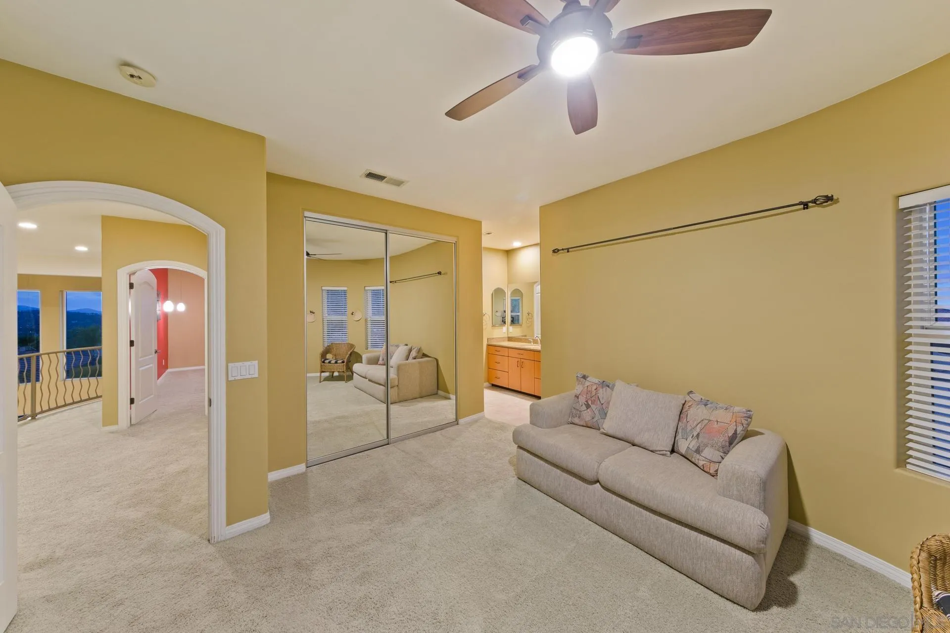 https://cdn.realtyfeed.com/cdn/127/250020382/7cec9a1a34605e9ca111976ac0cb4256.webp