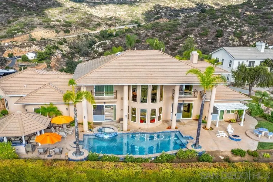 https://cdn.realtyfeed.com/cdn/127/250020382/aea7dfb79f8d49f53c87a1d6f3d10284.webp