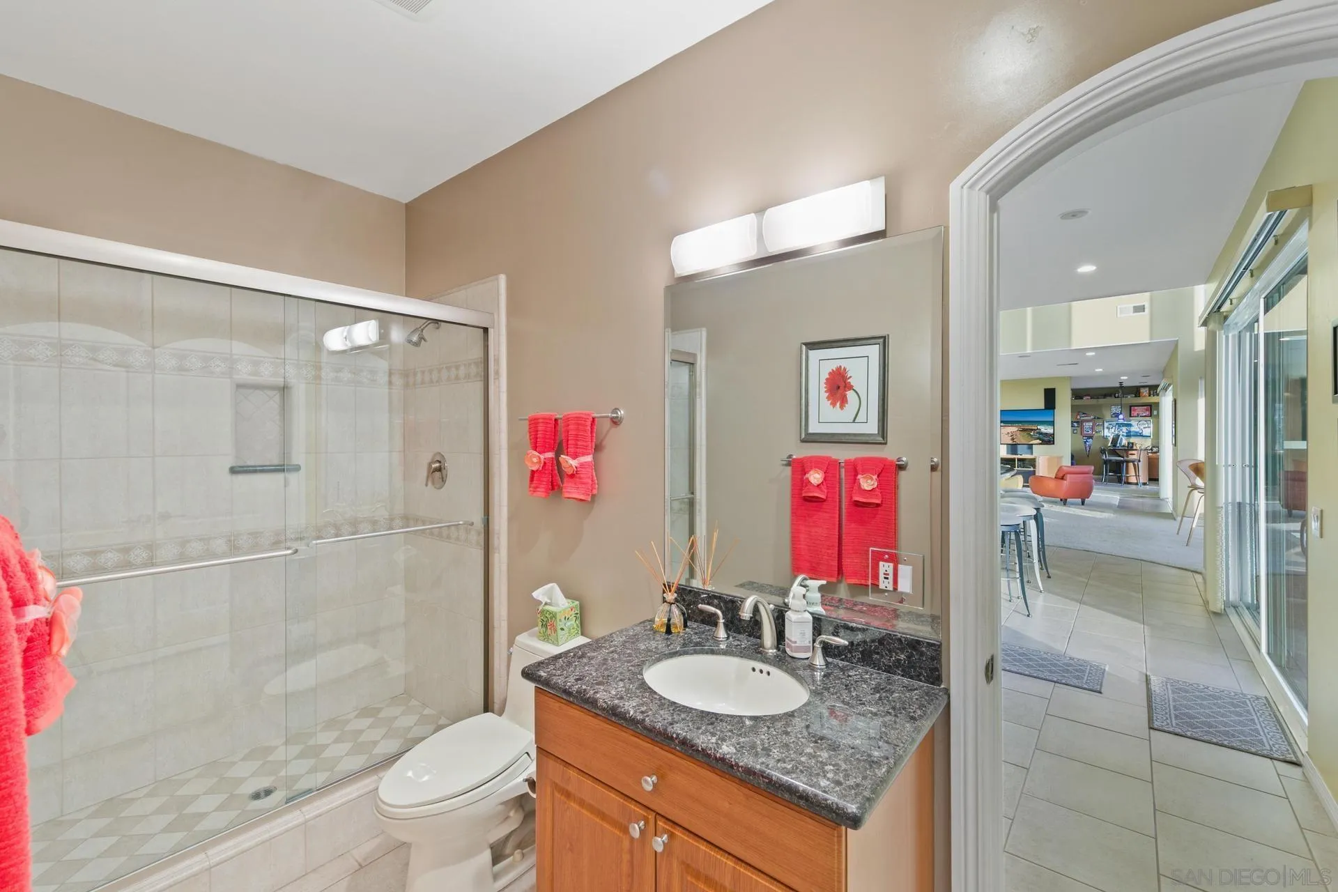 https://cdn.realtyfeed.com/cdn/127/250020382/ce7606184ef80f92e91fbbf1eaf11b76.webp