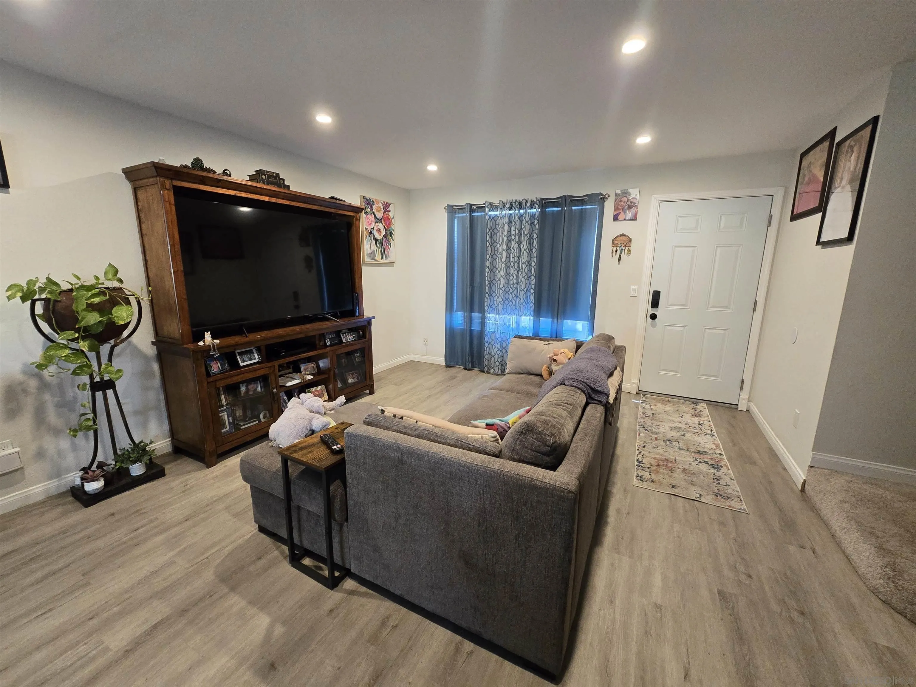 Photo #3: 250020411 Listing 