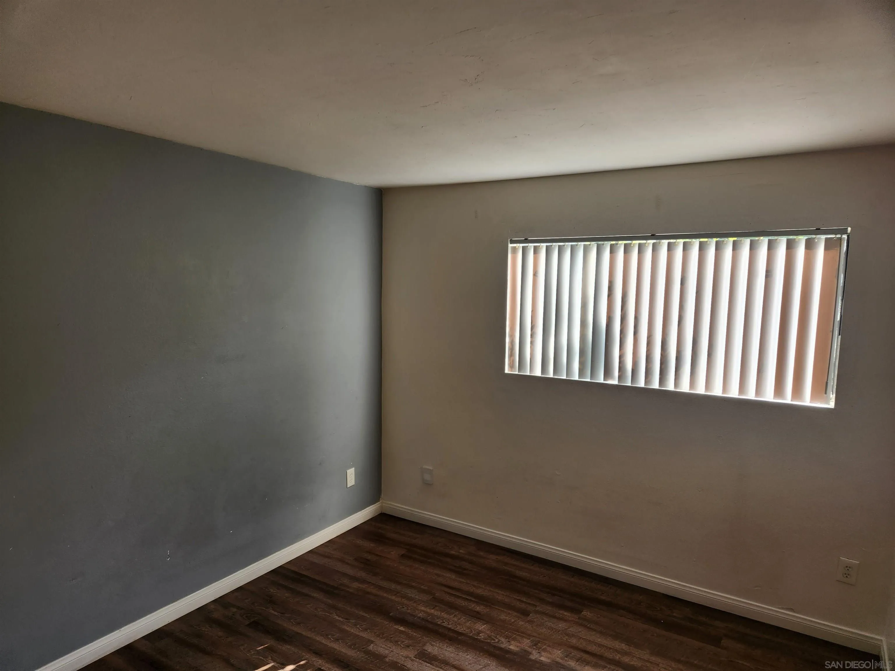 https://cdn.realtyfeed.com/cdn/127/250020541/e4d7cc21224d6424f8e8a2e4814e14d5.webp