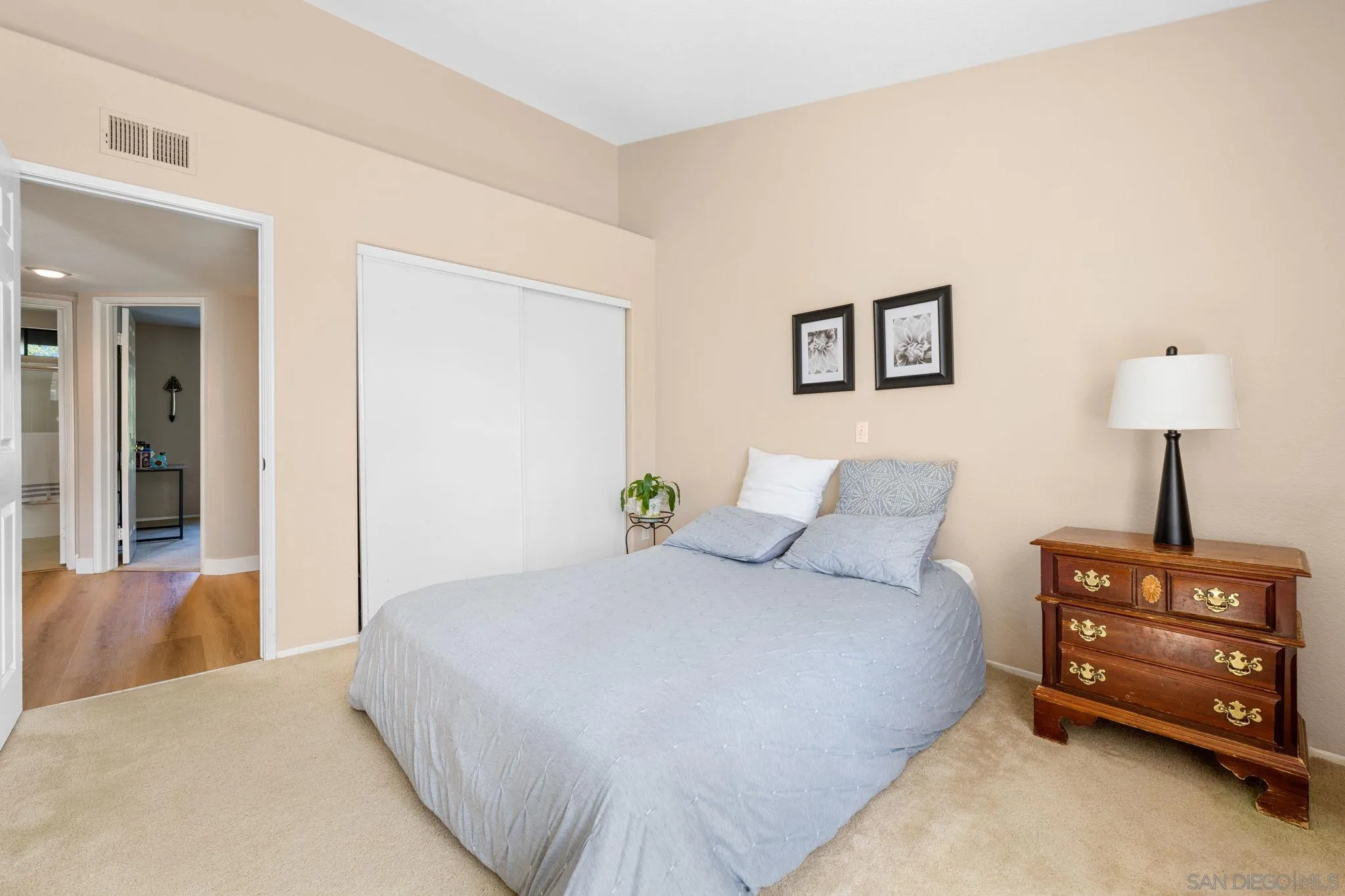 https://cdn.realtyfeed.com/cdn/127/250020572/4a779a20a678e0fe443fd169f60289c2.webp