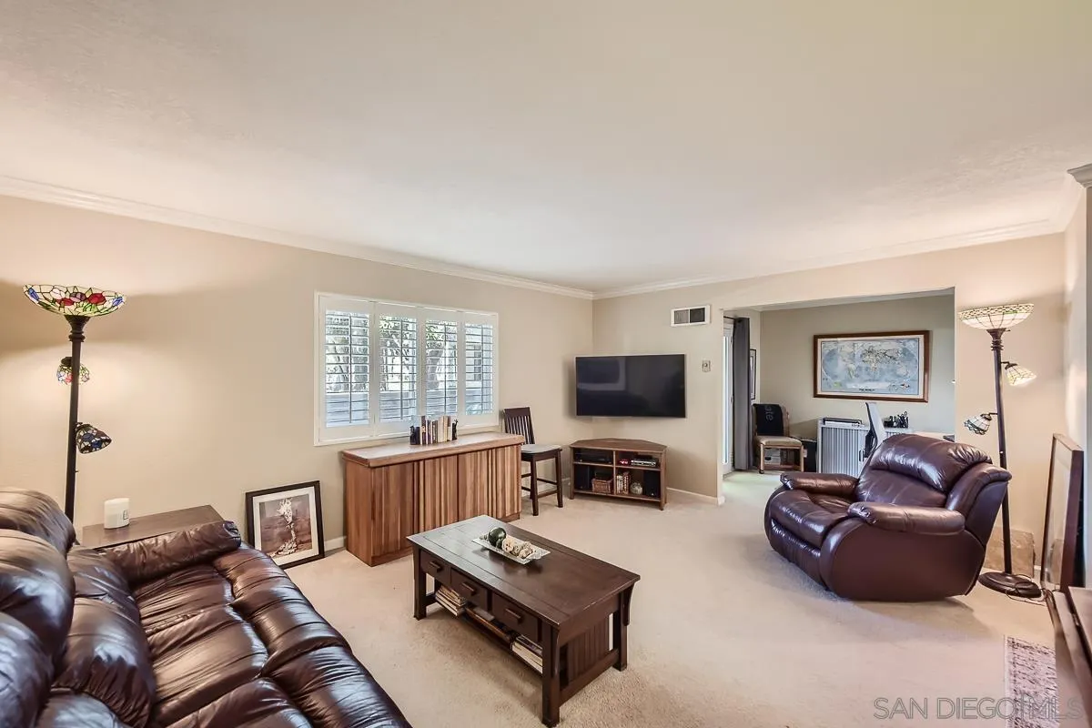 Photo #3: 250020646 Listing 