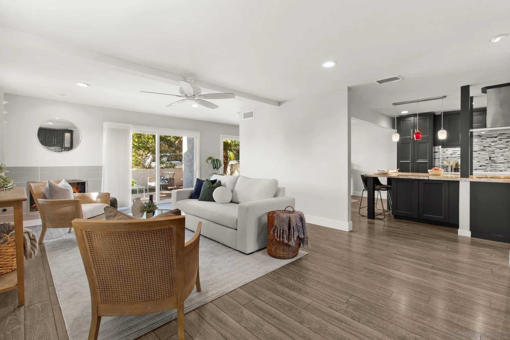 Photo #3: 250020696 Listing 