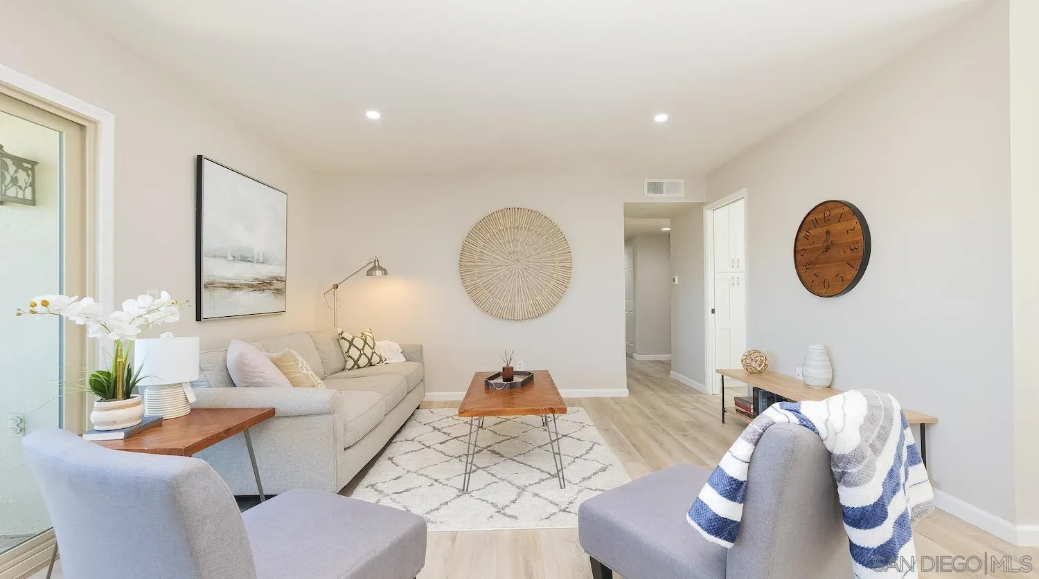 Photo #2: 250020718 Listing 