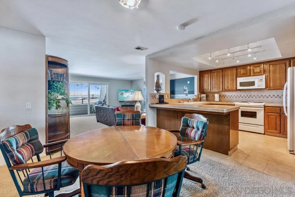 Photo #15: 250020761 Listing: Photo #15