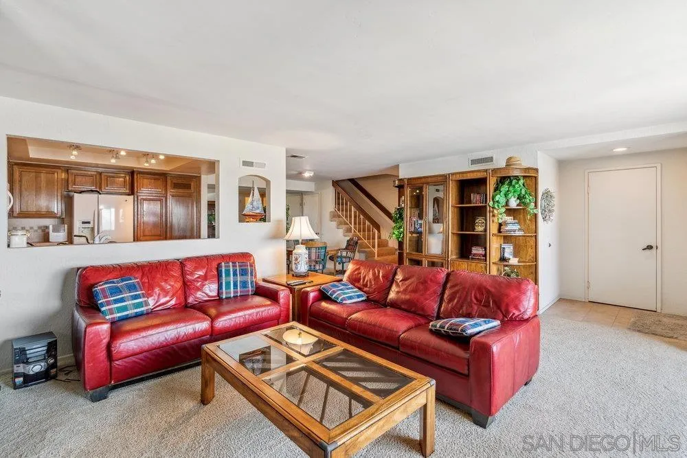 Photo #8: 250020761 Listing: Photo #8