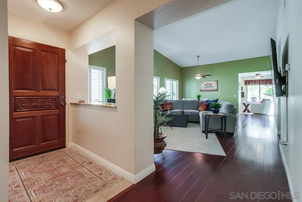 Photo #3: 250020768 Listing 