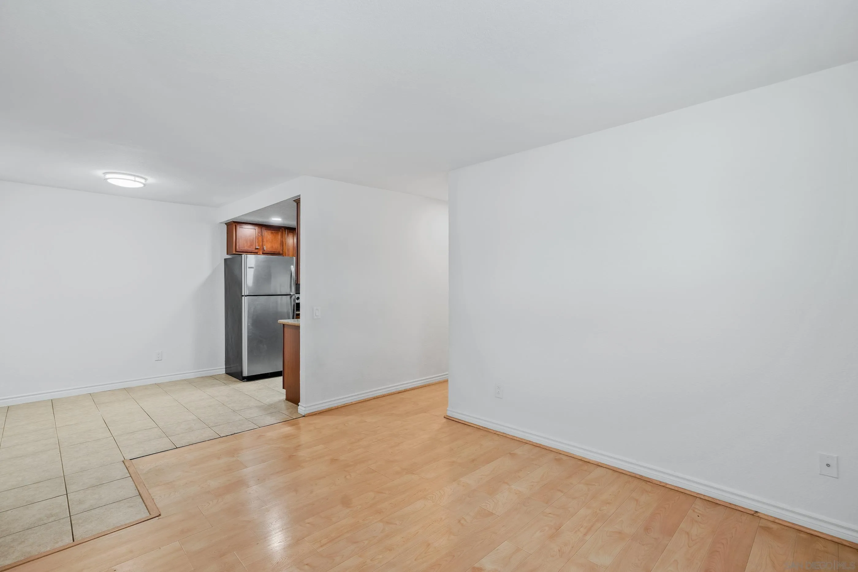 Photo #3: 250020801 Listing 