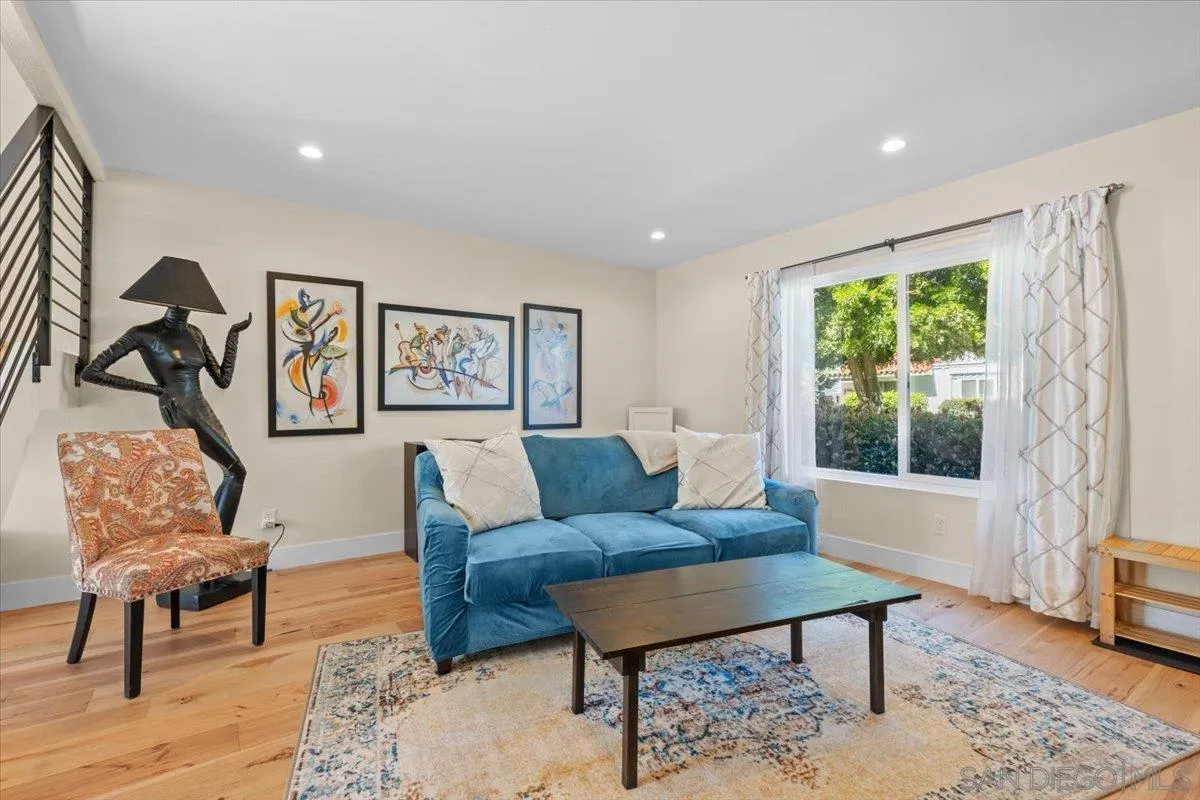 Photo #3: 250020825 Listing 