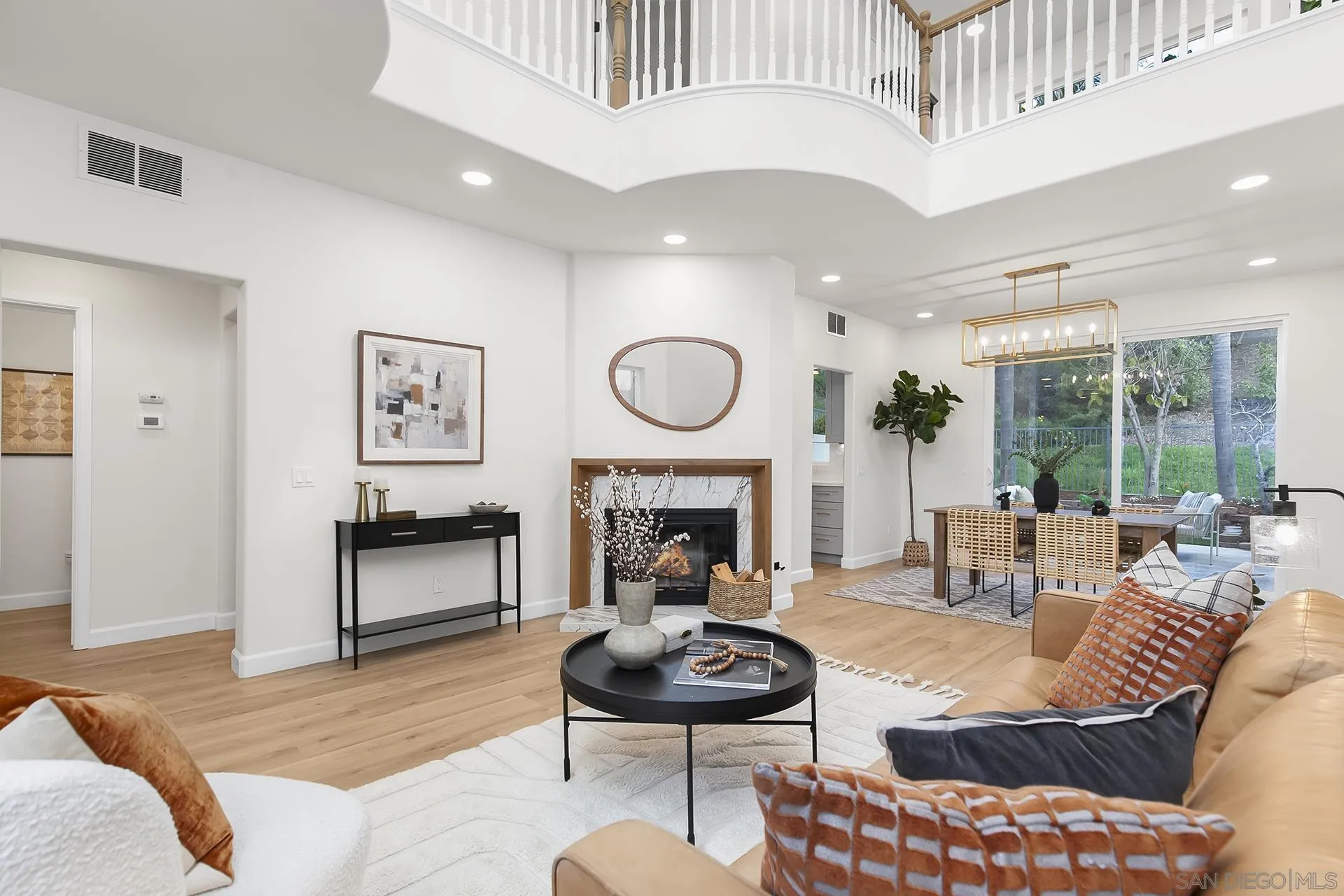 Photo #2: 250020837 Listing 