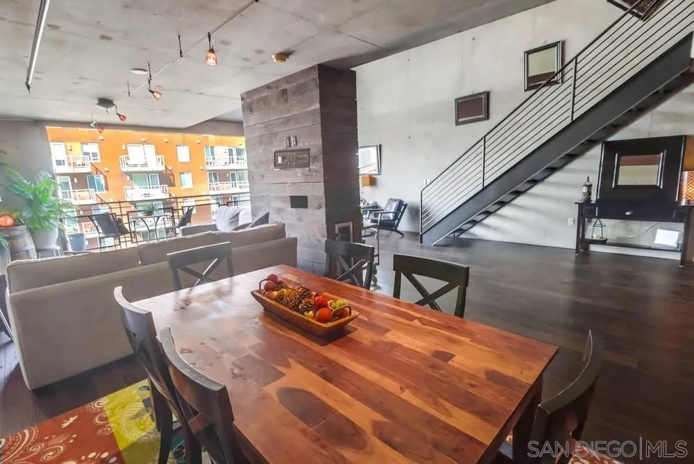 https://cdn.realtyfeed.com/cdn/127/250020846/29e2416bfc7c18f960acf3e35eea13e3.webp