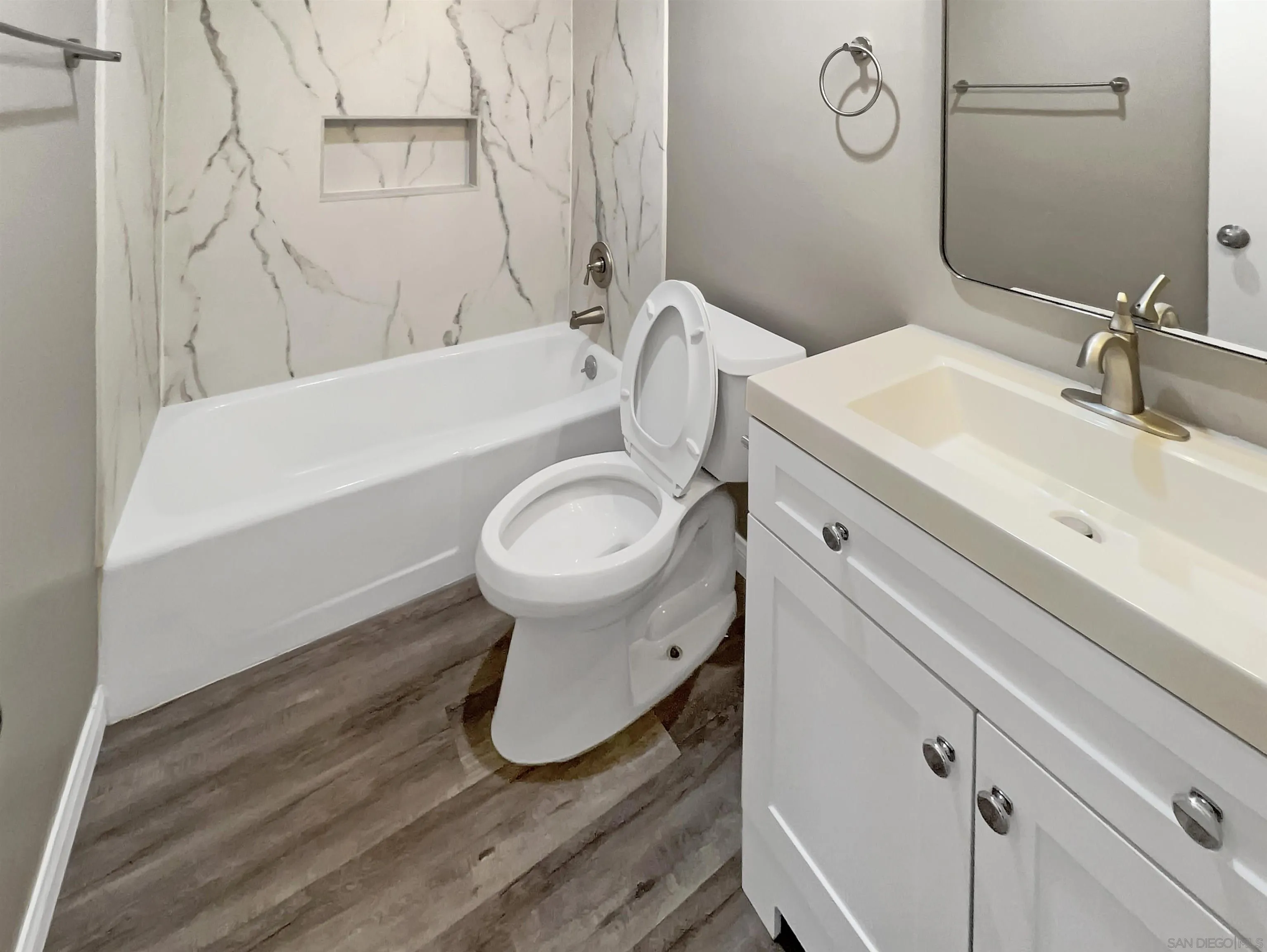 Photo #17: 250020849 Listing: Photo #17