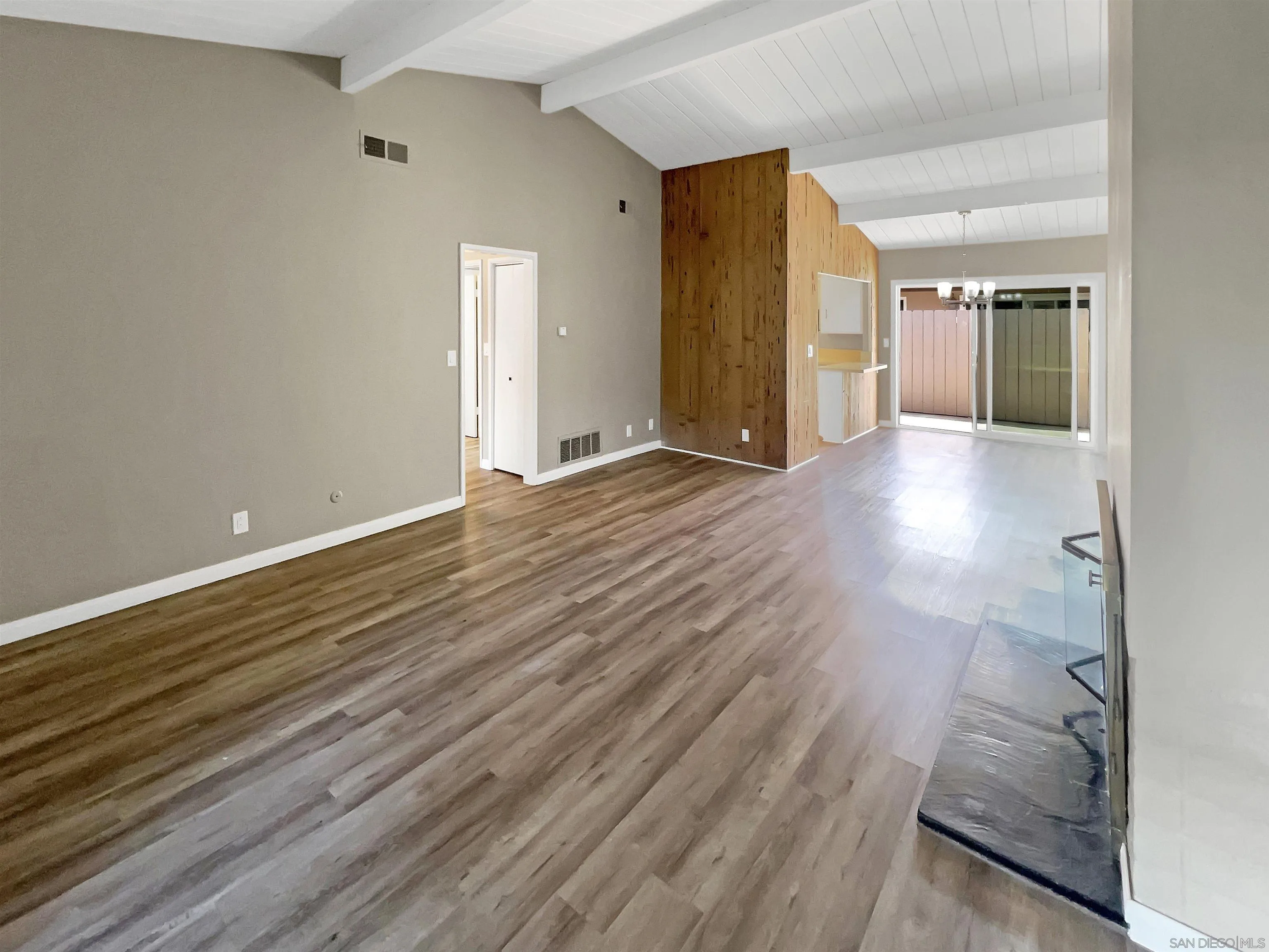 Photo #10: 250020849 Listing: Photo #10