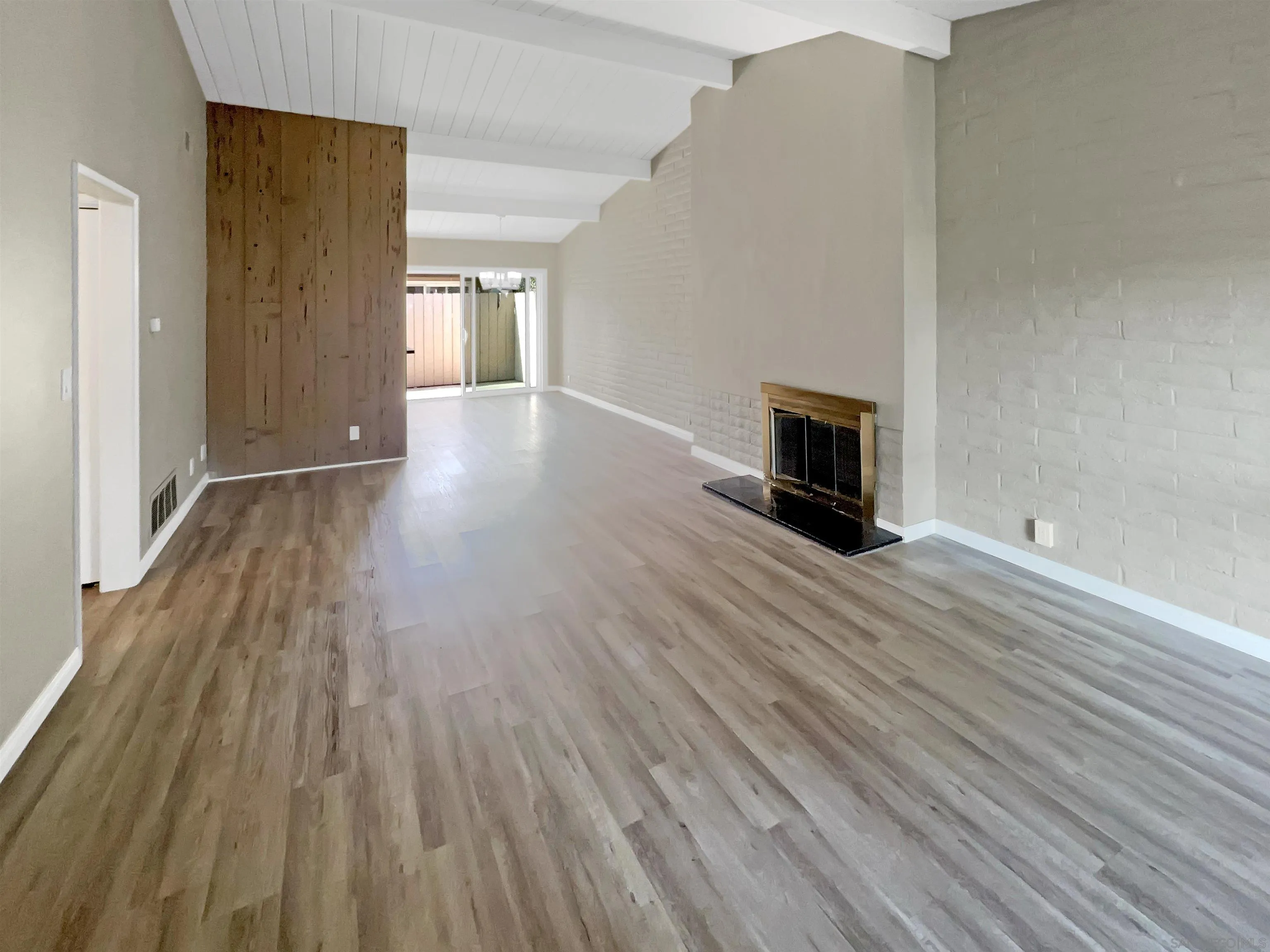 Photo #9: 250020849 Listing: Photo #9