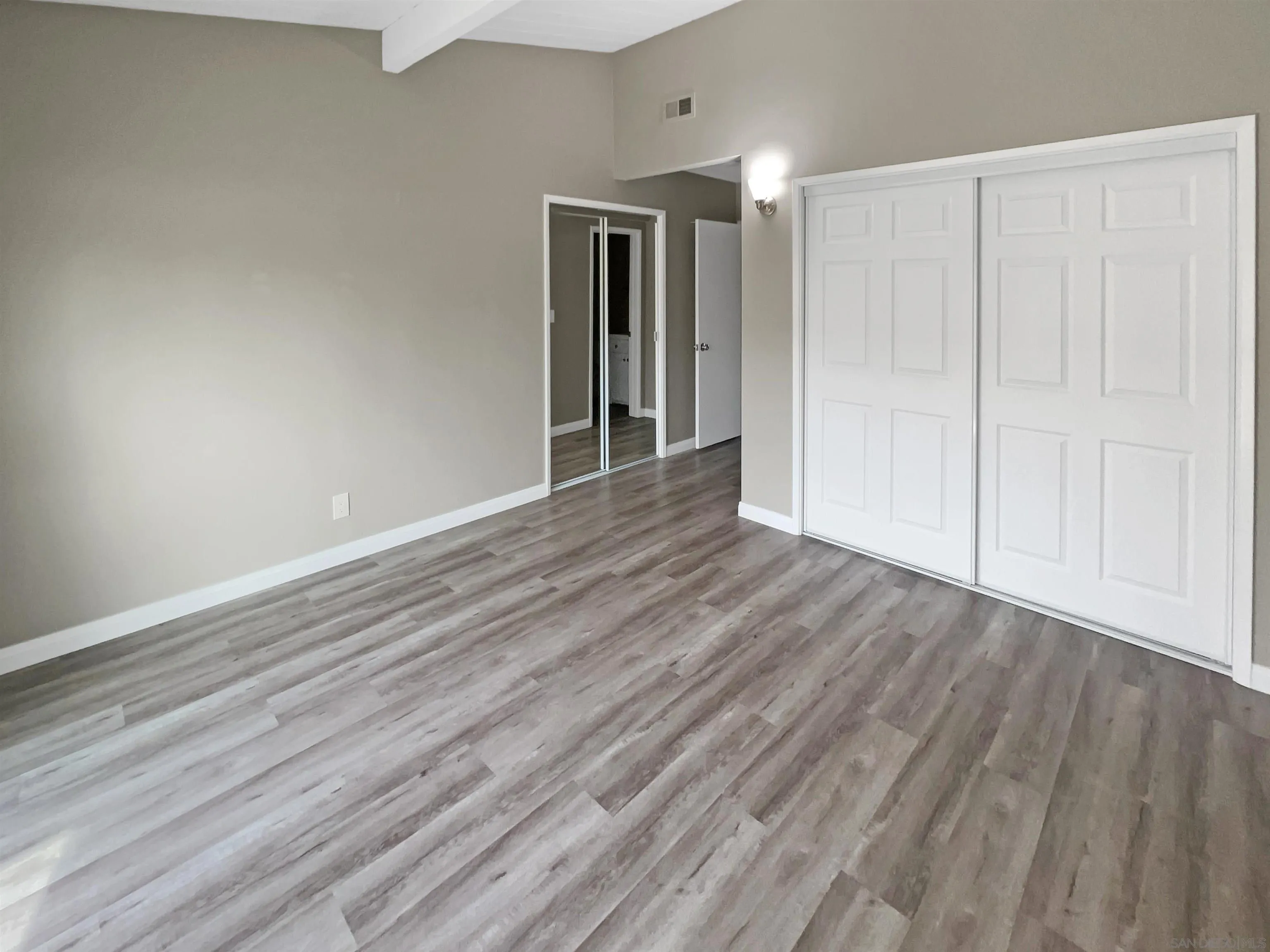 Photo #5: 250020849 Listing 