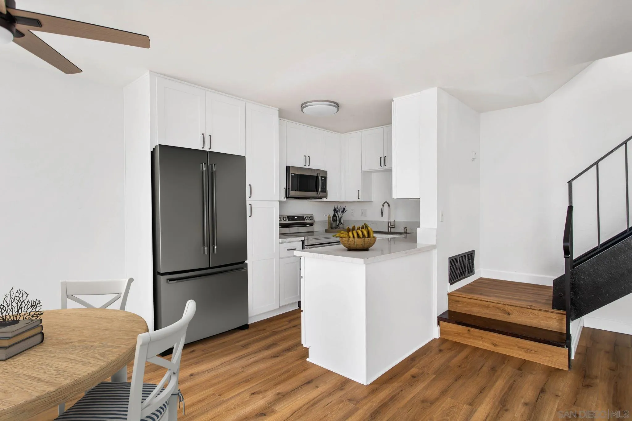 Photo #4: 250020867 Listing 