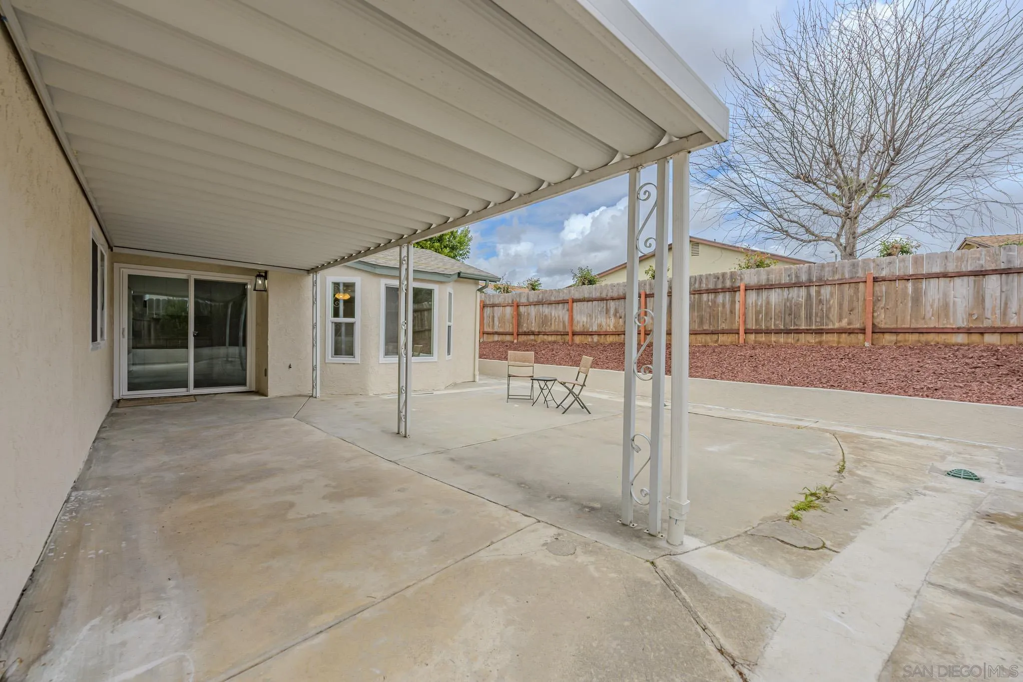 https://cdn.realtyfeed.com/cdn/127/250020886/da5b3f3979e32de30164260c90d1b247.webp
