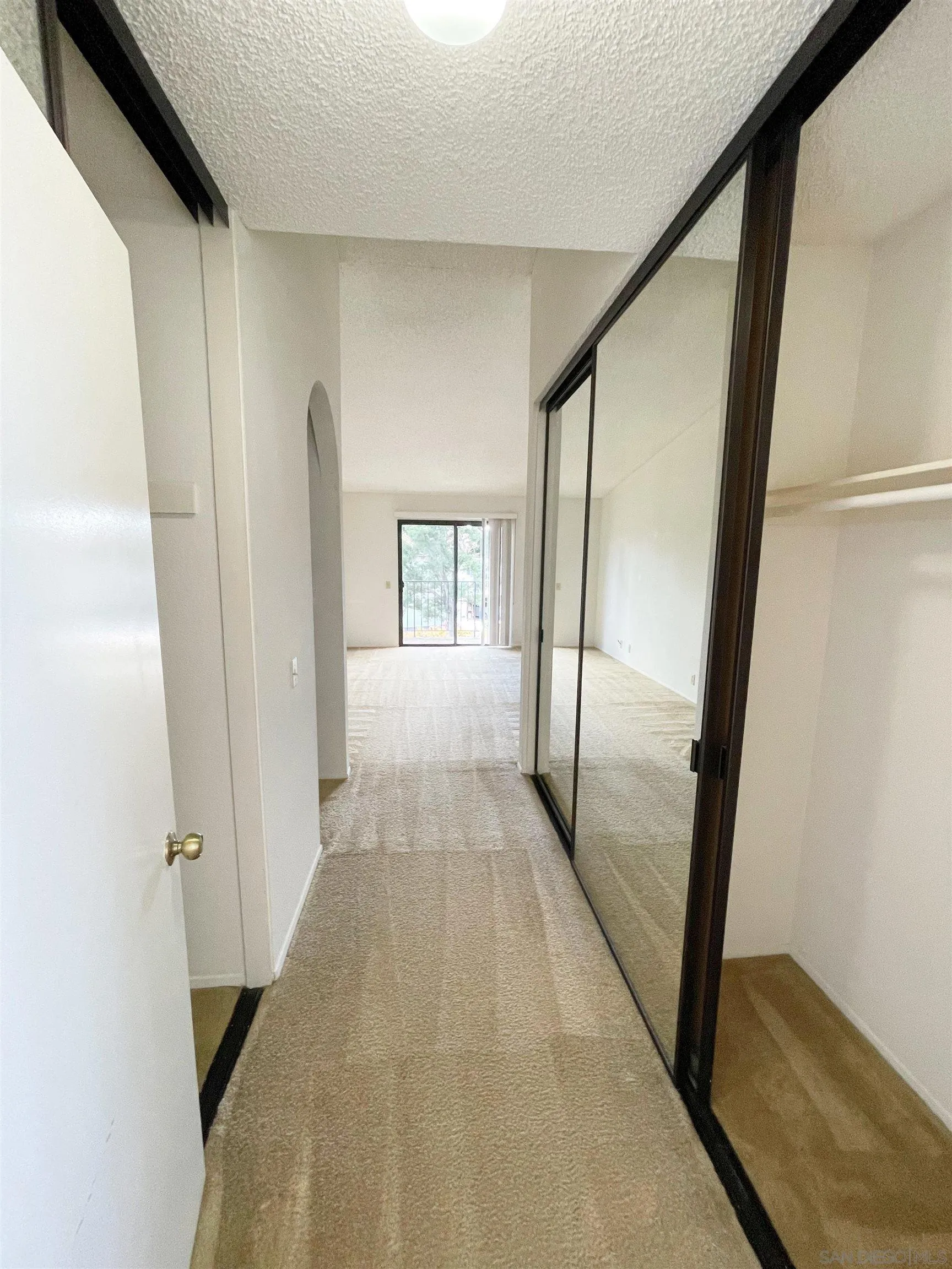 Photo #6: 250020986 Listing 