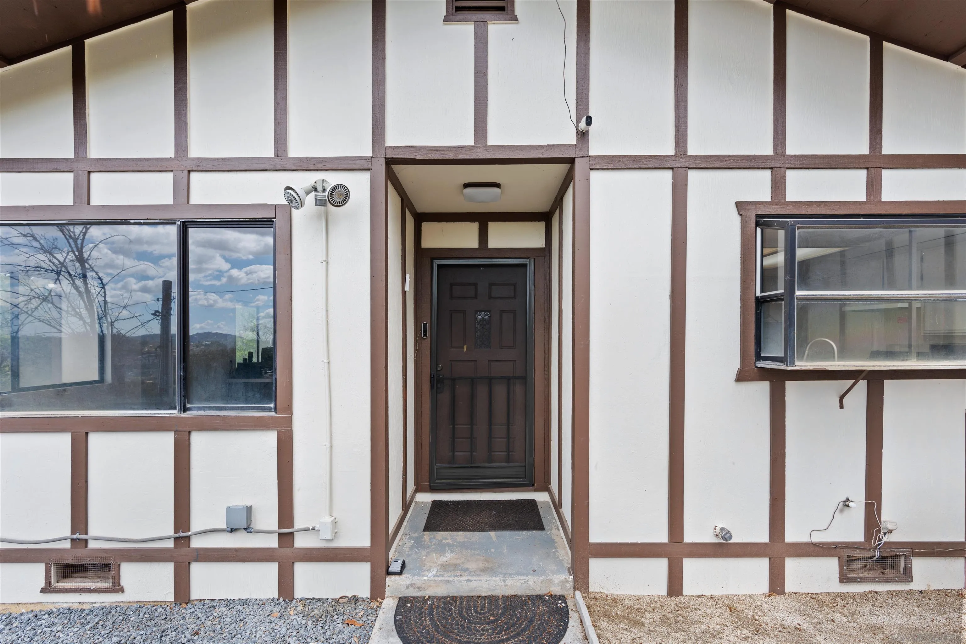 https://cdn.realtyfeed.com/cdn/127/250021045/37815e8077610763b51a15c15528a403.webp