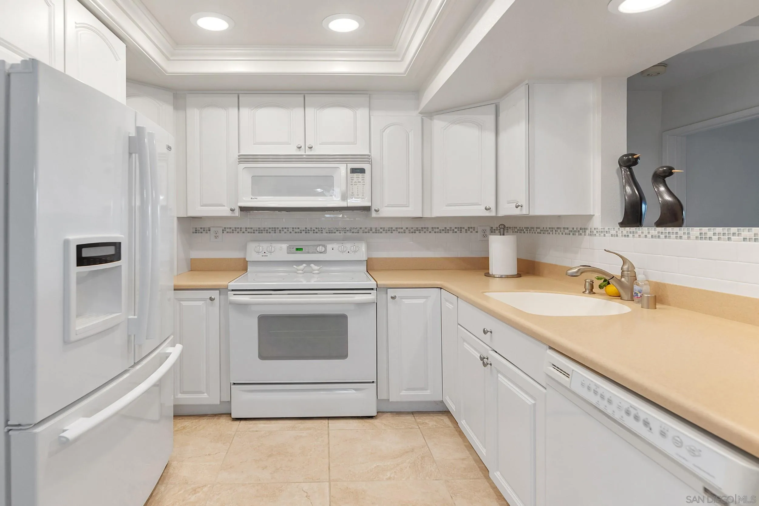 https://cdn.realtyfeed.com/cdn/127/250021055/169fc3ea3c9d3341ac4b4e8a32cf3f0d.webp
