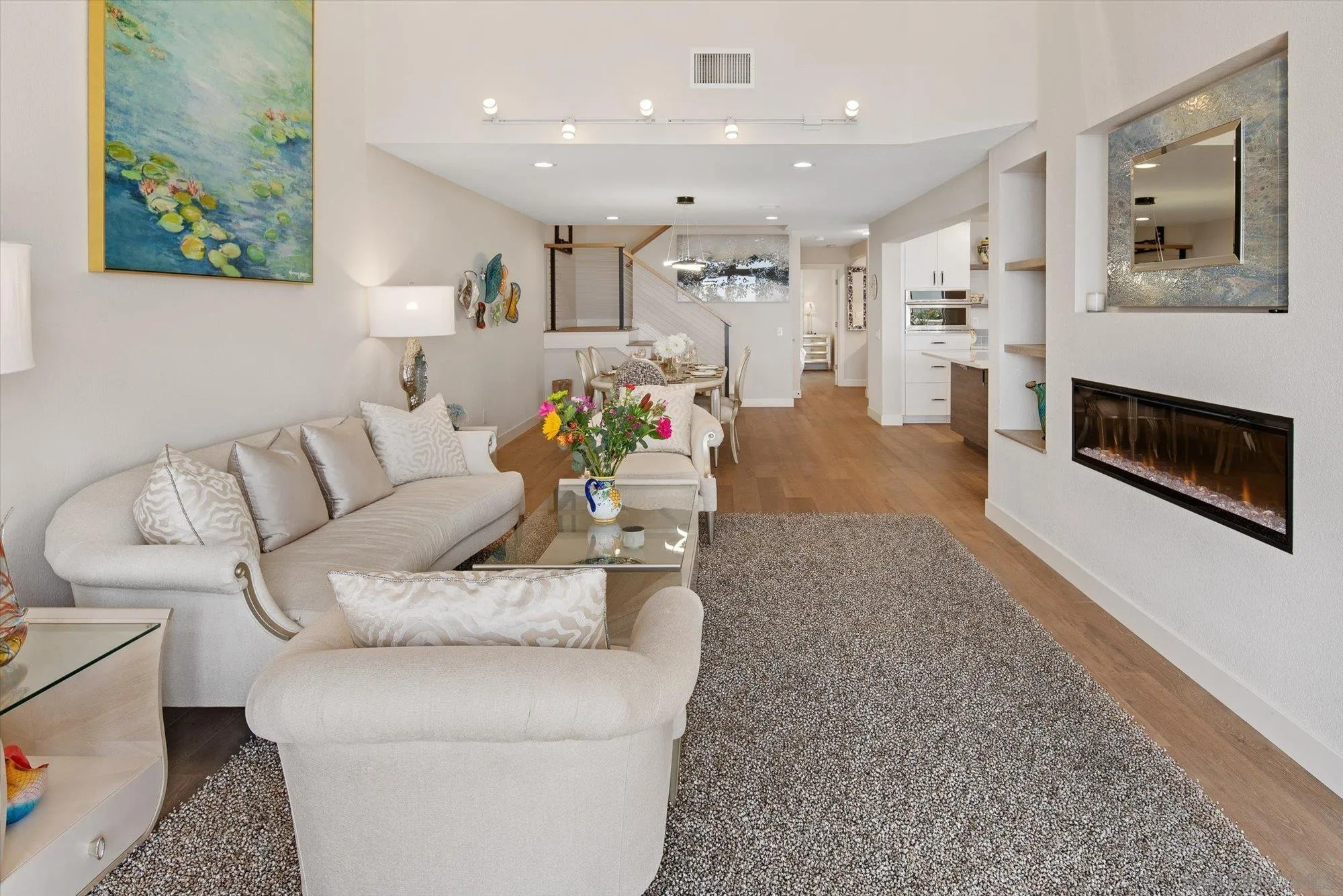 Photo #4: 250021086 Listing 