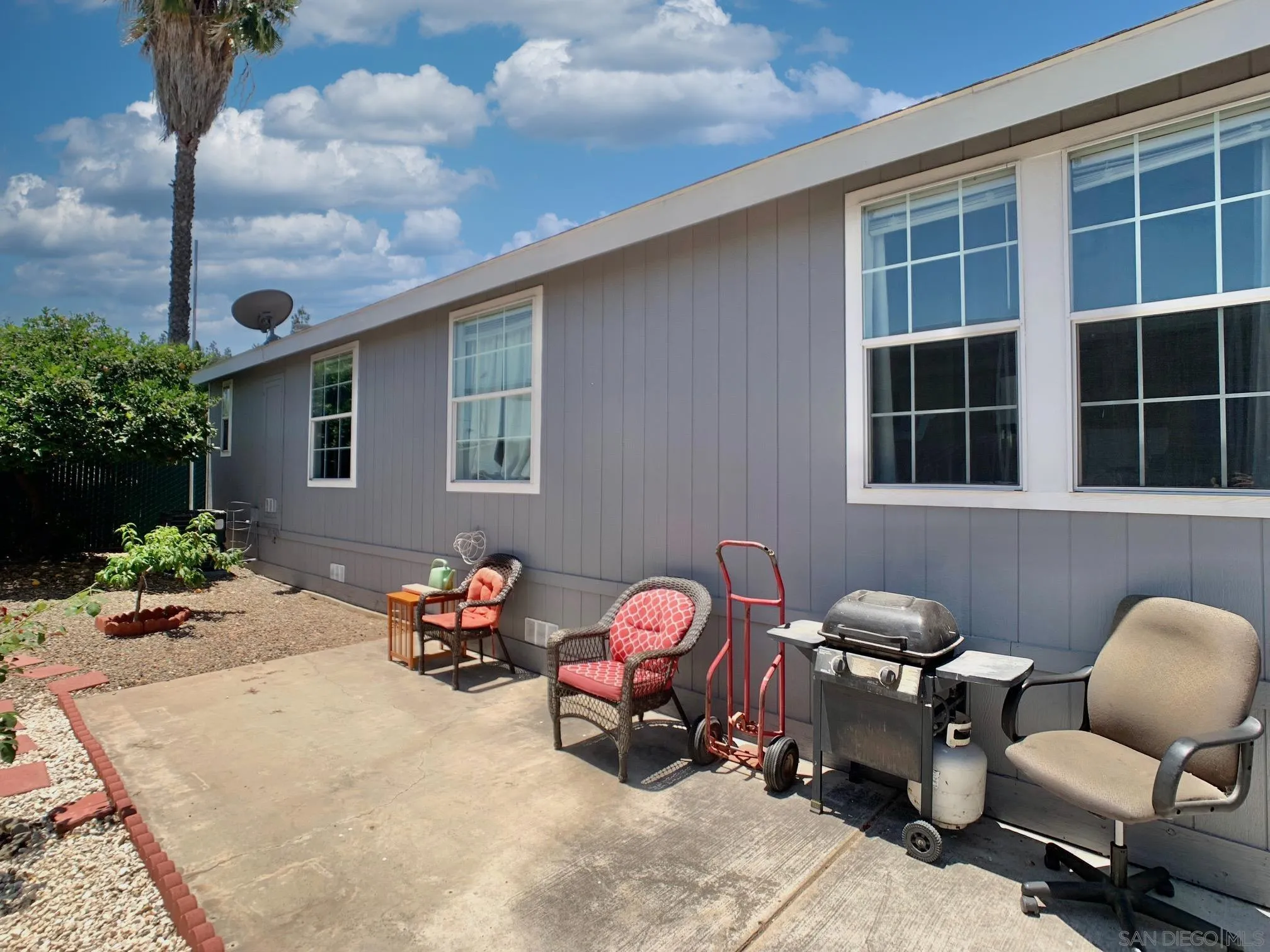 https://cdn.realtyfeed.com/cdn/127/250021100/d2005bd53619476bbfff9f8437a81064.webp