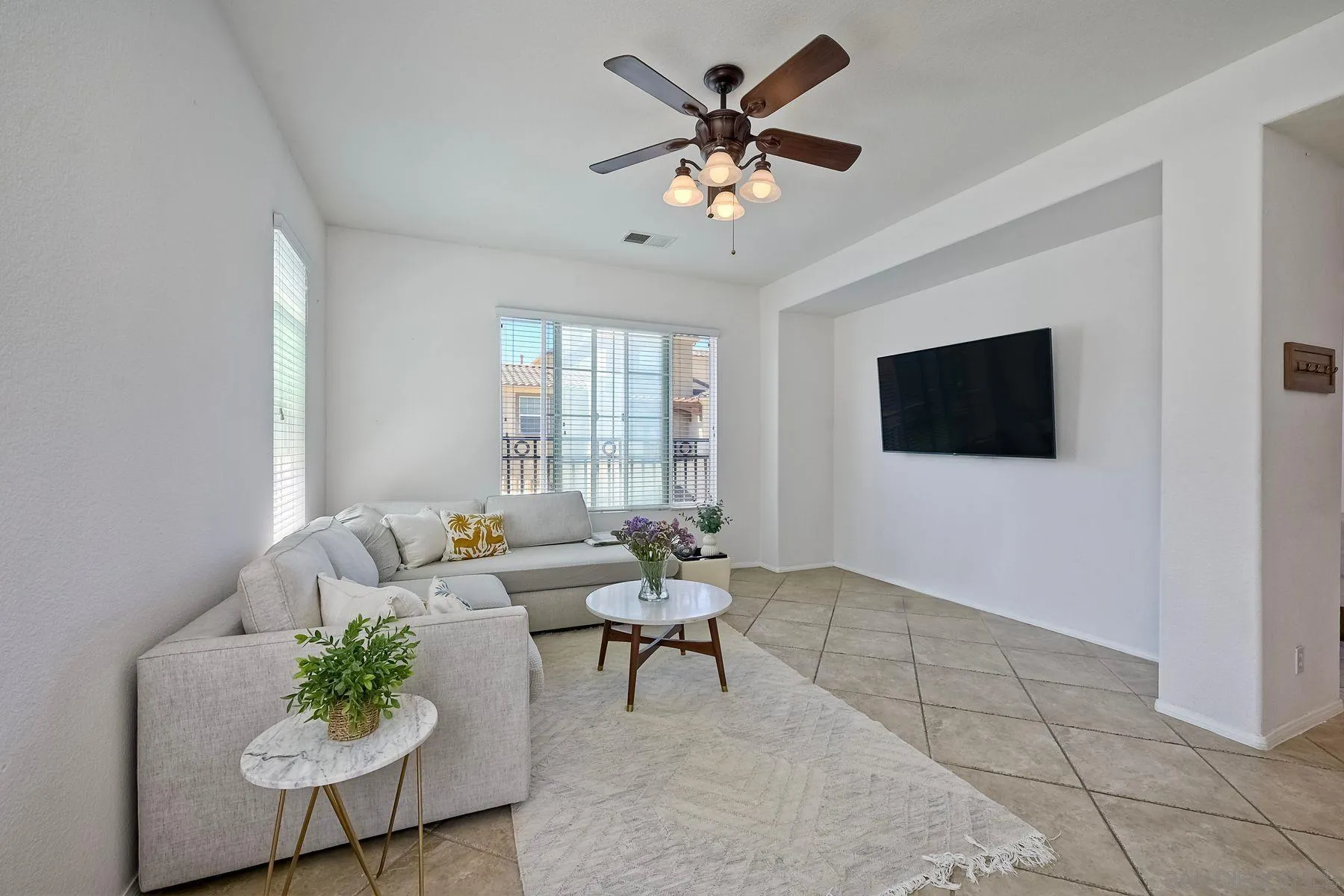 Photo #4: 250021127 Listing 