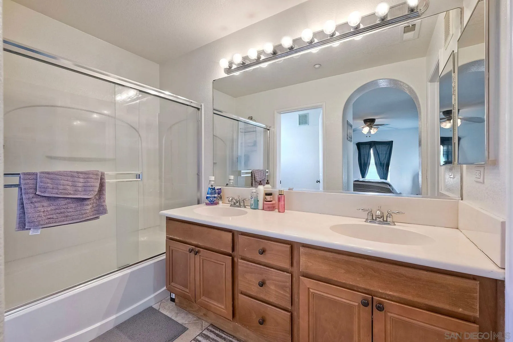 Photo #15: 250021127 Listing: Photo #15