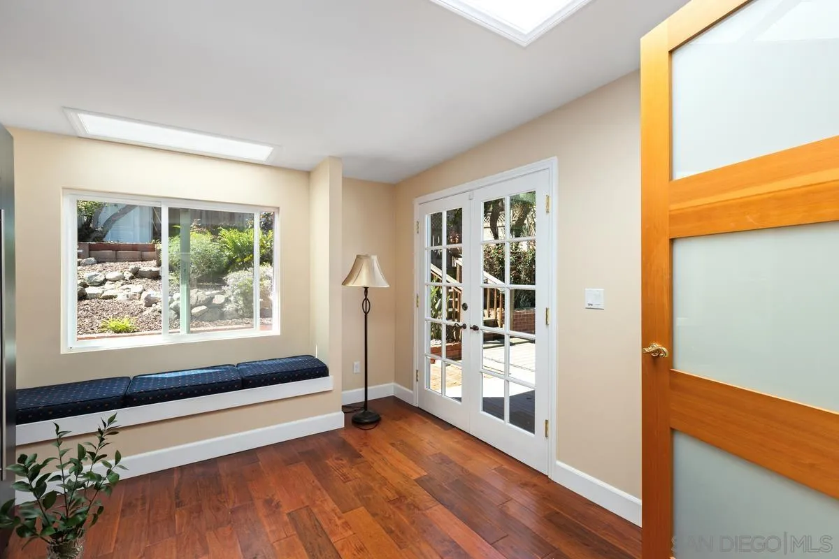 https://cdn.realtyfeed.com/cdn/127/250021164/4d23fd950c1dffe3757e1cf16c596a5d.webp