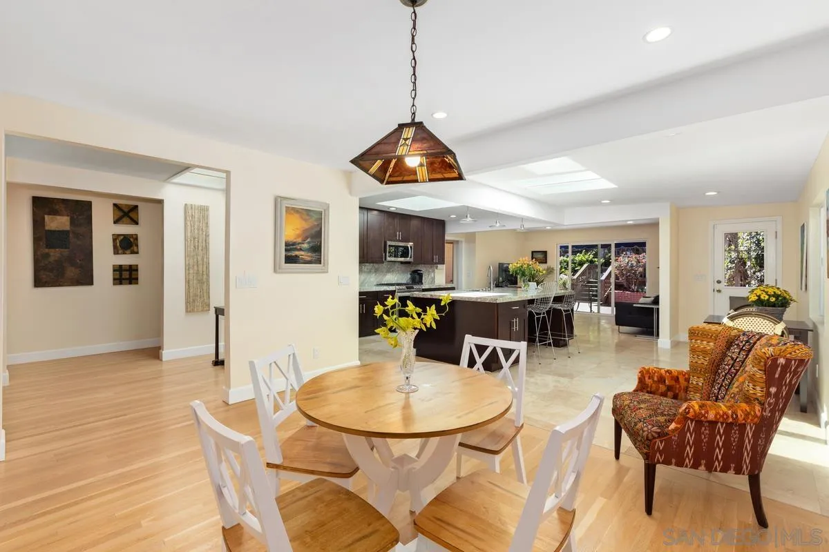https://cdn.realtyfeed.com/cdn/127/250021164/d00968e88de681d4e08a1088eaf6c874.webp
